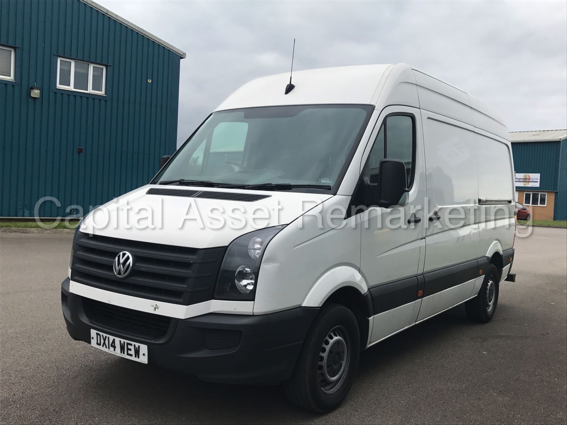 VOLKSWAGEN CRAFTER CR35 'MWB HI-ROOF' (2014) '2.0 TDI - 109 PS - 6 SPEED' *1 COMPANY OWNER FROM NEW* - Image 3 of 19