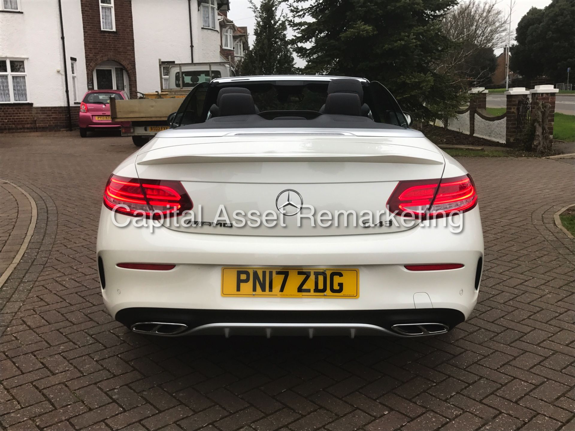 (On Sale)MERCEDES-BENZ C43 'AMG-4 MATIC' CABRIOLET (2017) '9G TRONIC - 367 BHP' *TOP SPEC* (1 OWNER) - Image 11 of 32