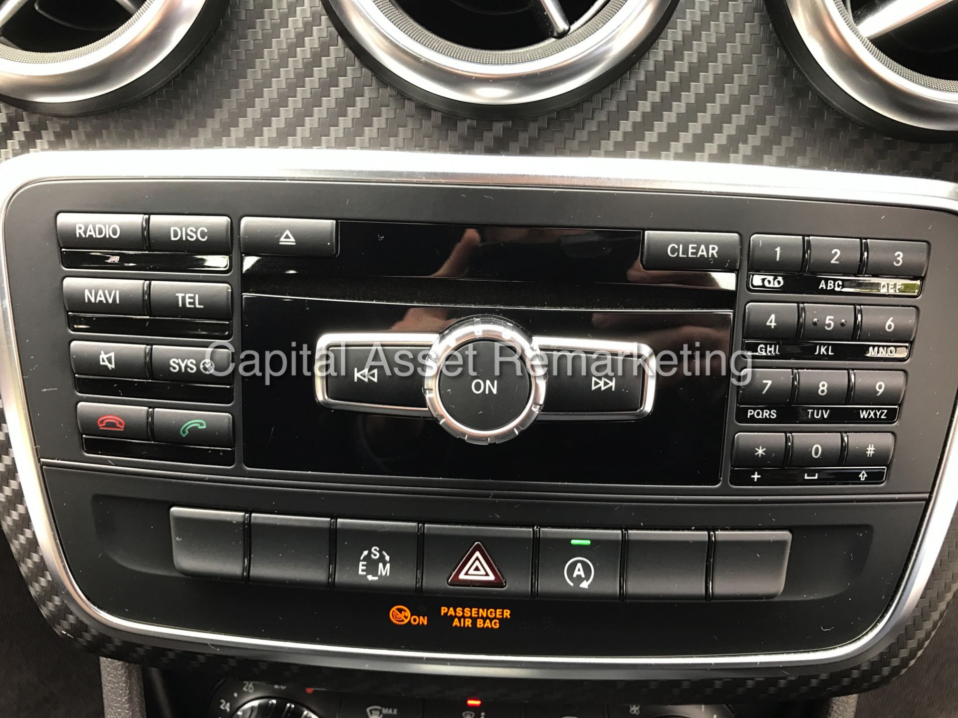 MERCEDES-BENZ A220d 'AMG SPORT' (2015) '7-G AUTO - LEATHER - SAT NAV' *HUGE SPEC* (1 OWNER) - Image 22 of 24