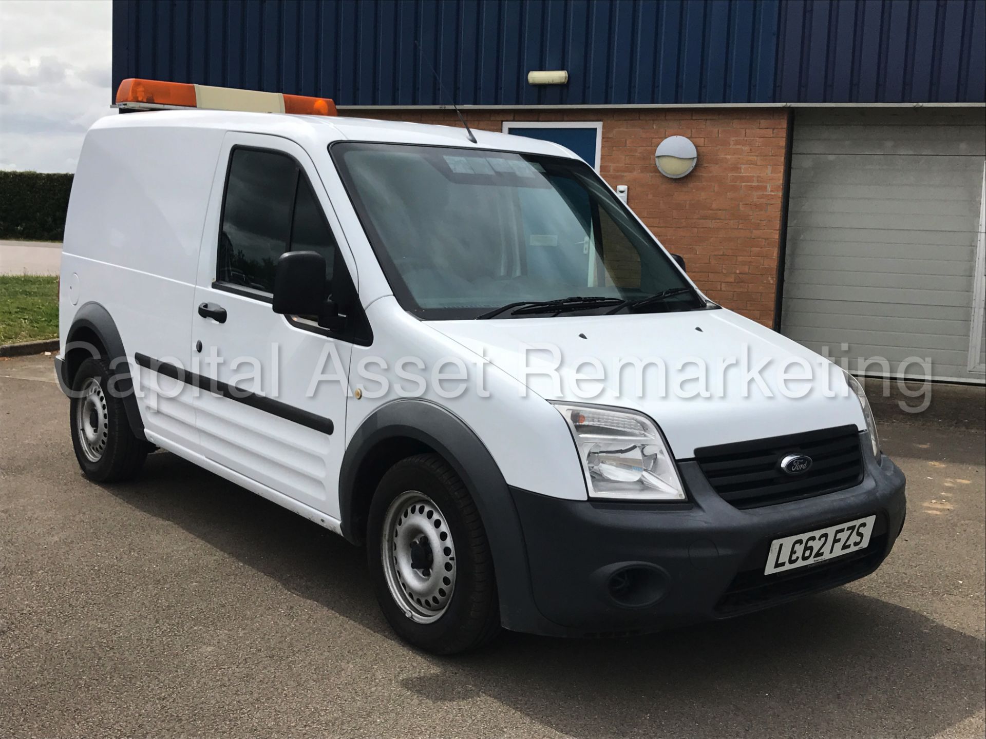 FORD TRANSIT CONNECT 90 T220 (2013 MODEL) '1.8 TDCI - 5 SPEED' *AIR CON* (1 COMPANY OWNER) - Image 2 of 24