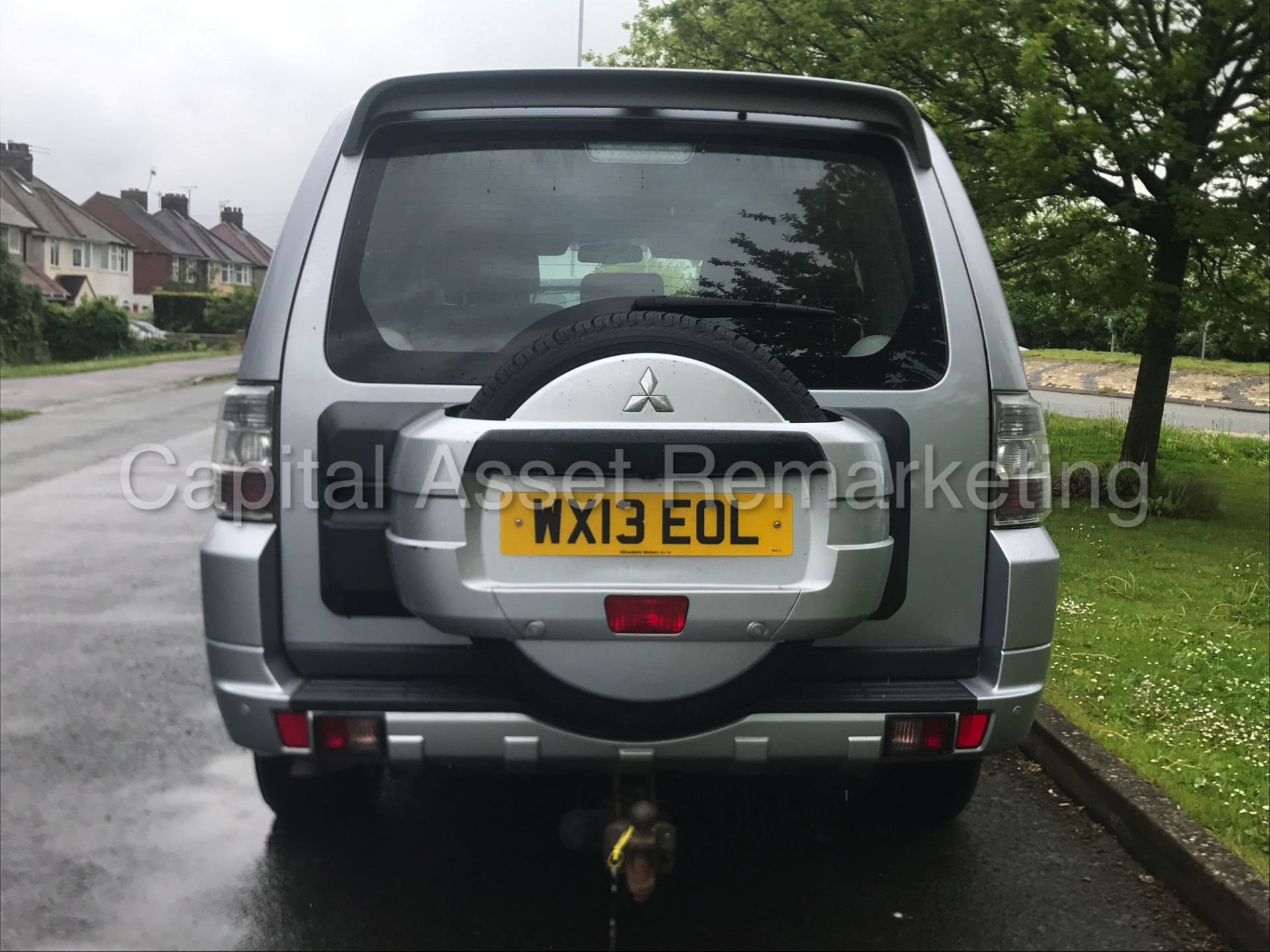 MITSUBISHI SHOGUN 'LWB - 7 SEATER' (2013) '3.2 DI-D - AUTO - LEATHER - SAT NAV' (1 OWNER FROM NEW) - Image 5 of 30