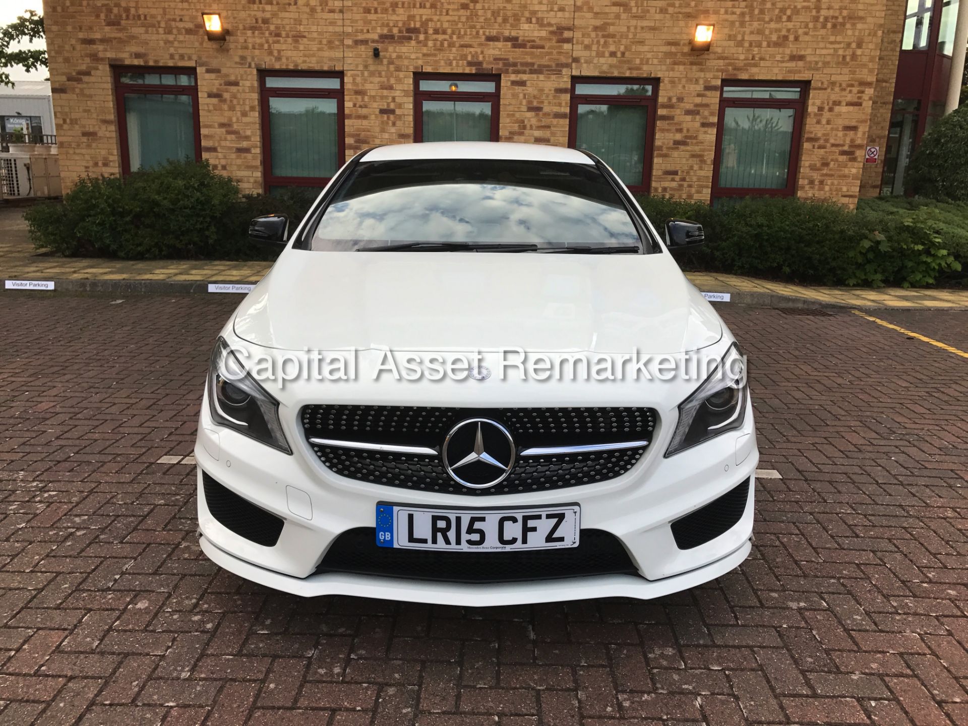 MERCEDES-BENZ CLA 220d 'AMG - NIGHT EDITION' (2015) '7-G AUTO - LEATHER - SAT NAV' *HUGE SPEC* - Image 2 of 24