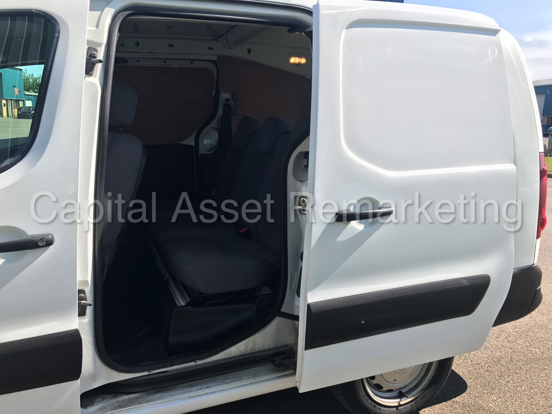 (On Sale) PEUGEOT PARTNER '5 SEATER CREW VAN' (2013) '1.6 HDI - 5 SPEED' (1 OWNER - FULL HISTORY) - Image 18 of 26