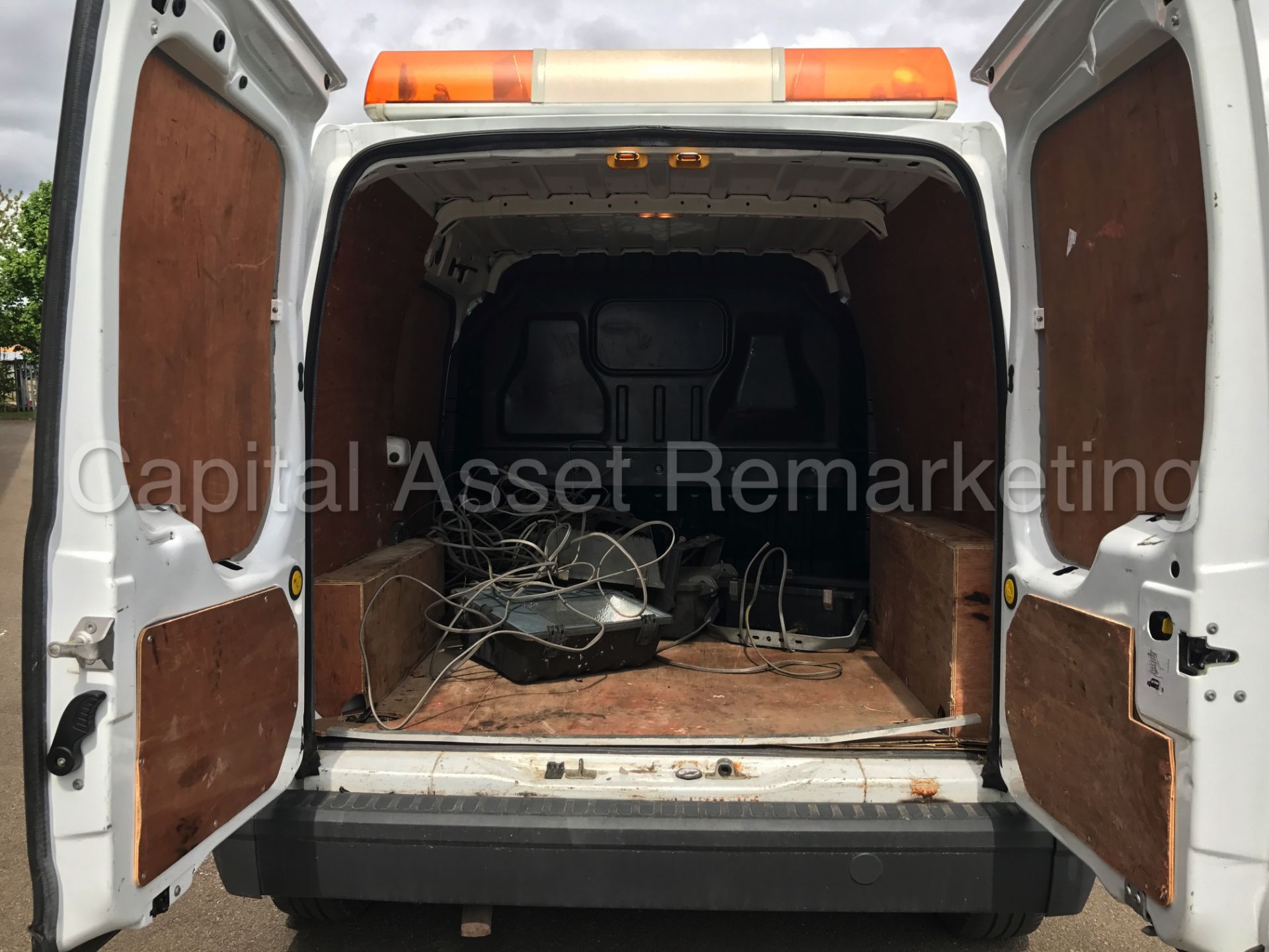FORD TRANSIT CONNECT 90 T220 (2013 MODEL) '1.8 TDCI - 5 SPEED' *AIR CON* (1 COMPANY OWNER) - Image 16 of 24