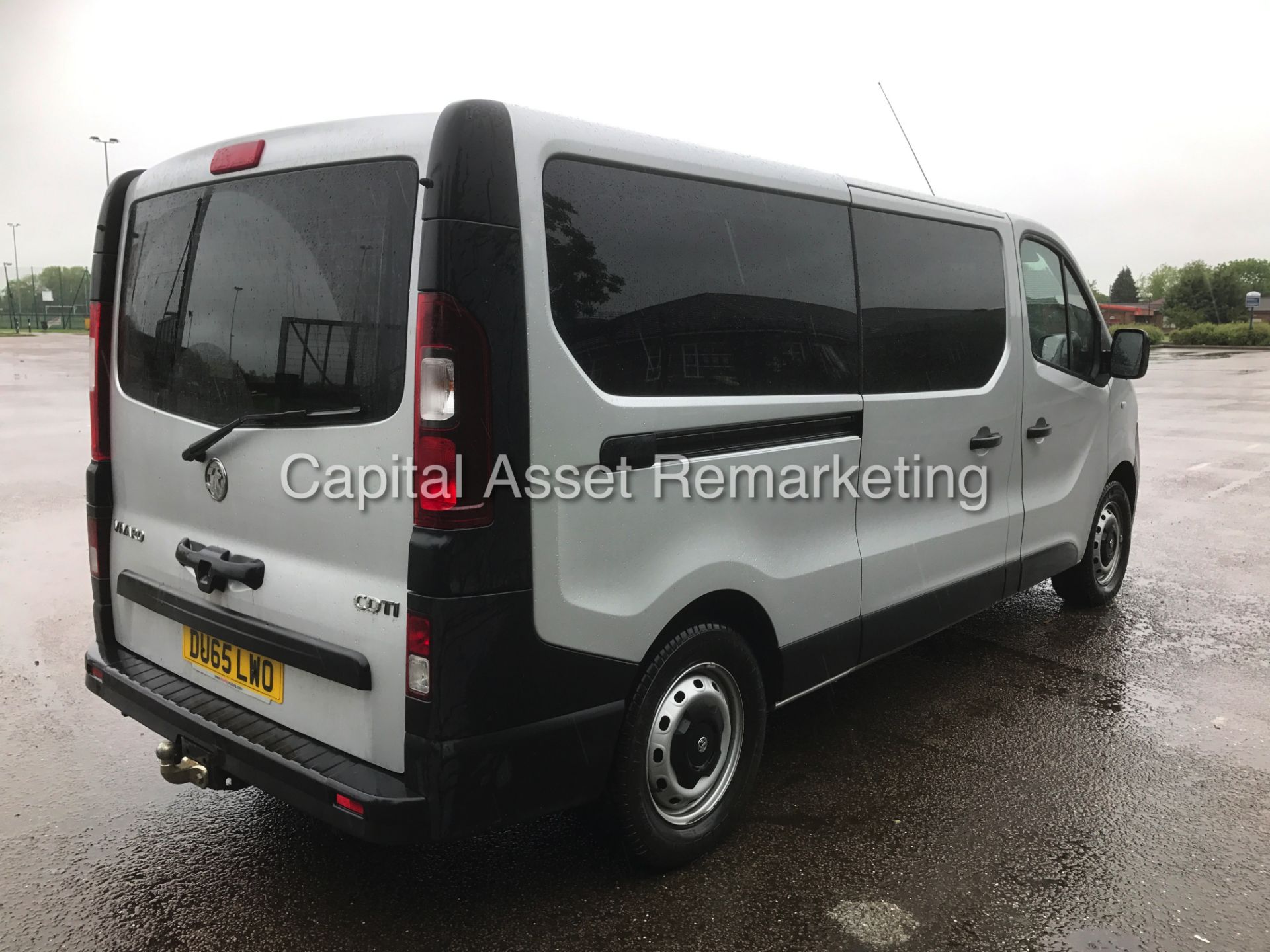 VAUXHALL VIVARO 1.6CDTI"115" 6 SPEED - LWB 9 SEATER "MPV" MINIBUS - 2016 MODEL - LOW MILES - WOW!!! - Image 5 of 20