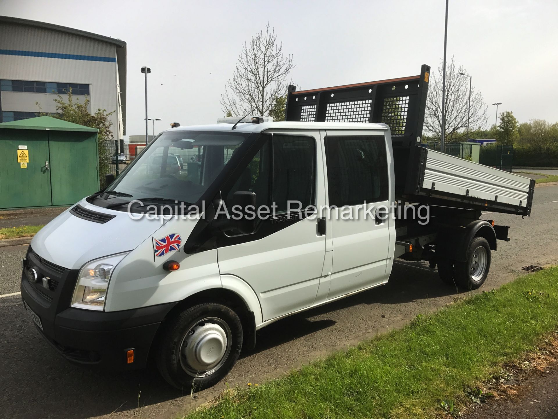 (ON SALE) FORD TRANSIT 125 T350 'D/CAB TIPPER' (2014 MODEL) **LOW MILES** (1 COMPANY OWNER FROM NEW)