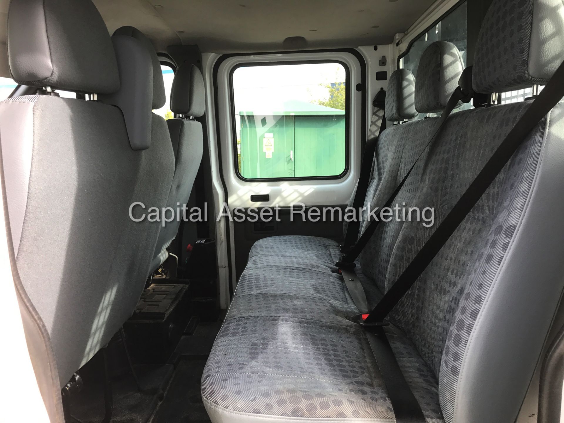 (ON SALE) FORD TRANSIT 125 T350 'D/CAB TIPPER' (2014 MODEL) **LOW MILES** (1 COMPANY OWNER FROM NEW) - Image 15 of 17