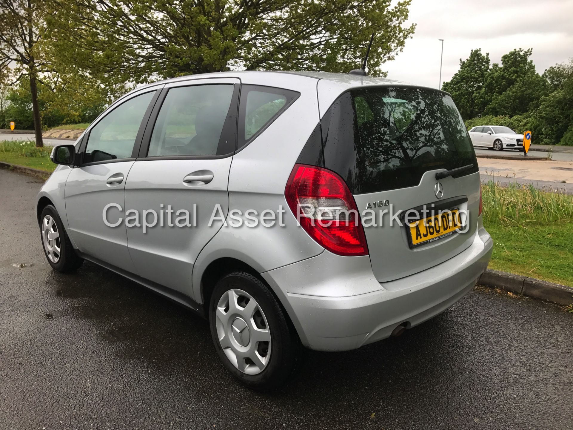 MERCEDES-BENZ A160 BLUEEFFICIENCY 'SE EDITION' (2011 MODEL) **LOW MILES** (55 MPG +) - Image 9 of 27