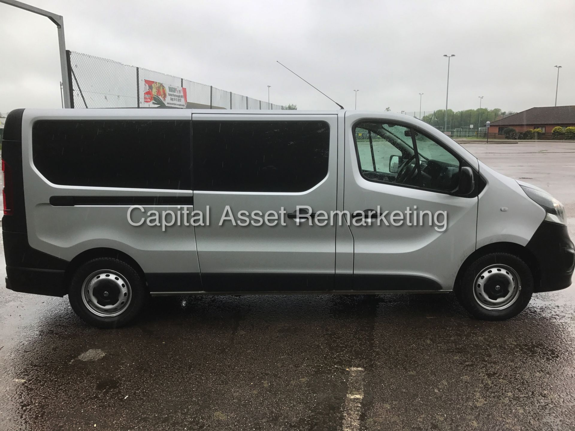 VAUXHALL VIVARO 1.6CDTI"115" 6 SPEED - LWB 9 SEATER "MPV" MINIBUS - 2016 MODEL - LOW MILES - WOW!!! - Image 4 of 20