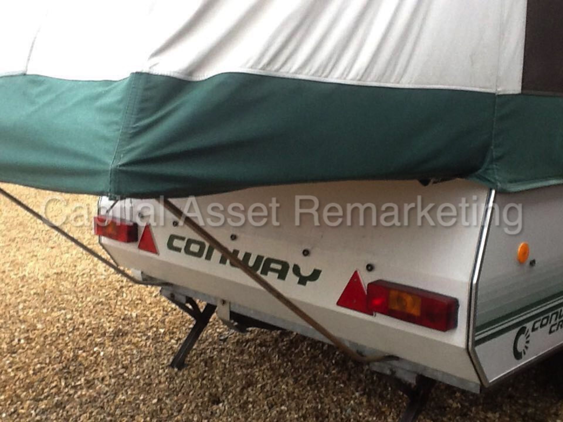 CONWAY CRUISER  6 BERTH 'LIGHTWEIGHT' TRAILER TENT SINGLE AXLE 2002 / 2003 MODEL VINYL GRAPHICS FULL - Image 5 of 13