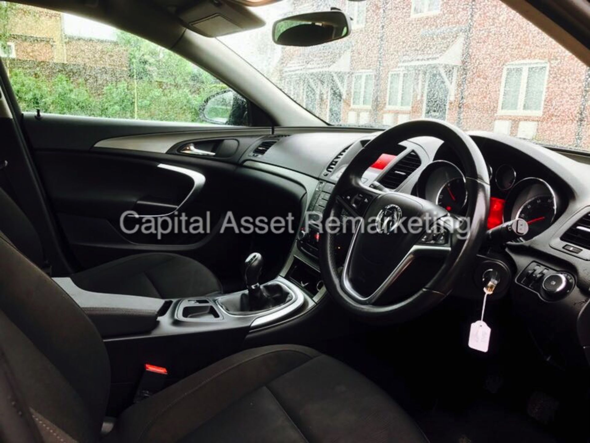 VAUXHALL INSIGNIA 2.0CDTI "160BHP - 6 SPEED" EXCLUSIV ESTATE (13 REG) 1 OWNER FMR - GREAT FAMILY CAR - Image 8 of 20