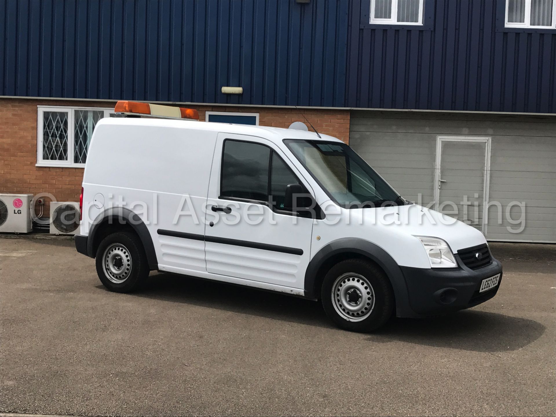 FORD TRANSIT CONNECT 90 T220 (2013 MODEL) '1.8 TDCI - 5 SPEED' *AIR CON* (1 COMPANY OWNER) - Image 10 of 24