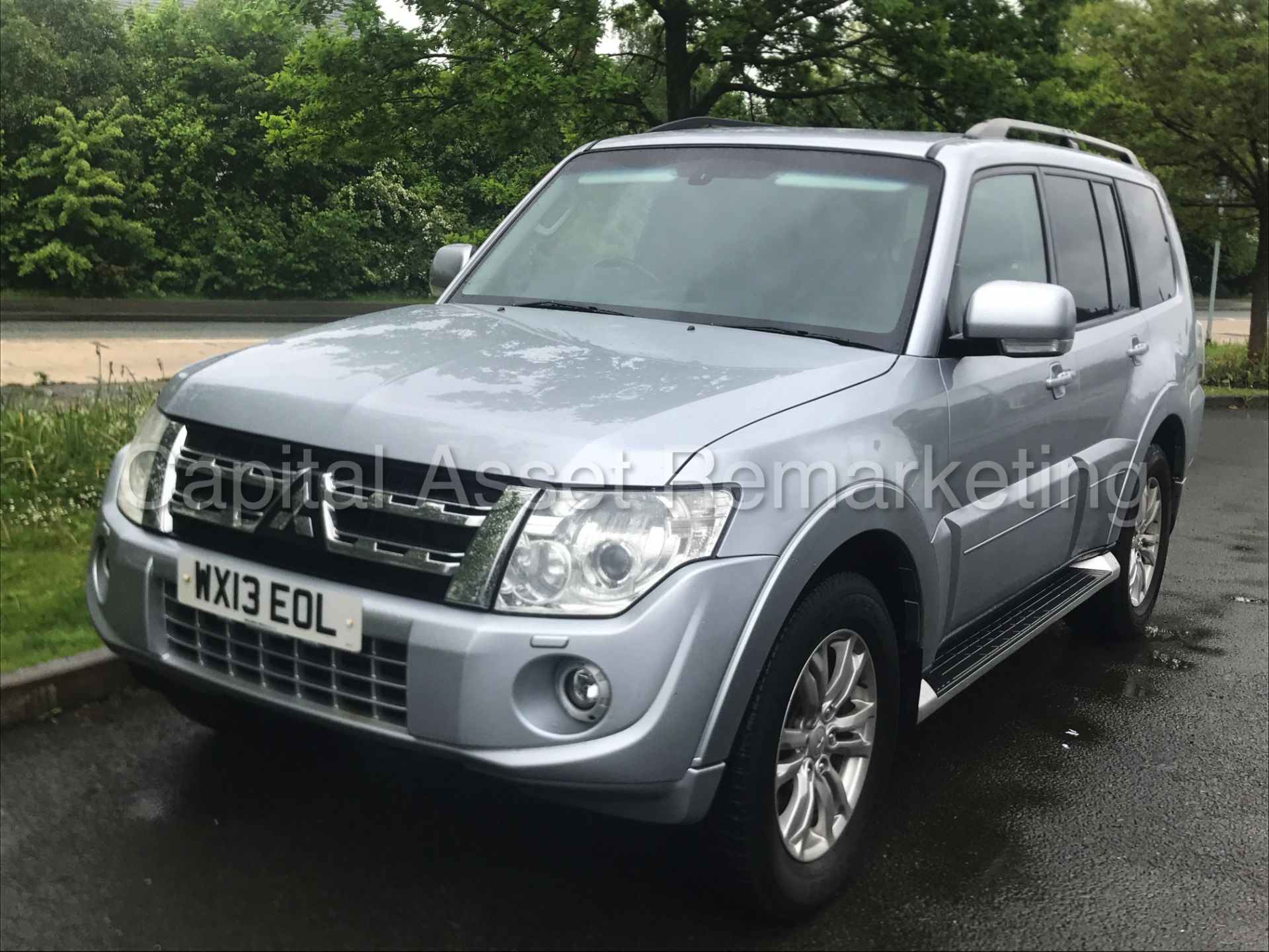 MITSUBISHI SHOGUN 'LWB - 7 SEATER' (2013) '3.2 DI-D - AUTO - LEATHER - SAT NAV' (1 OWNER FROM NEW) - Image 3 of 30