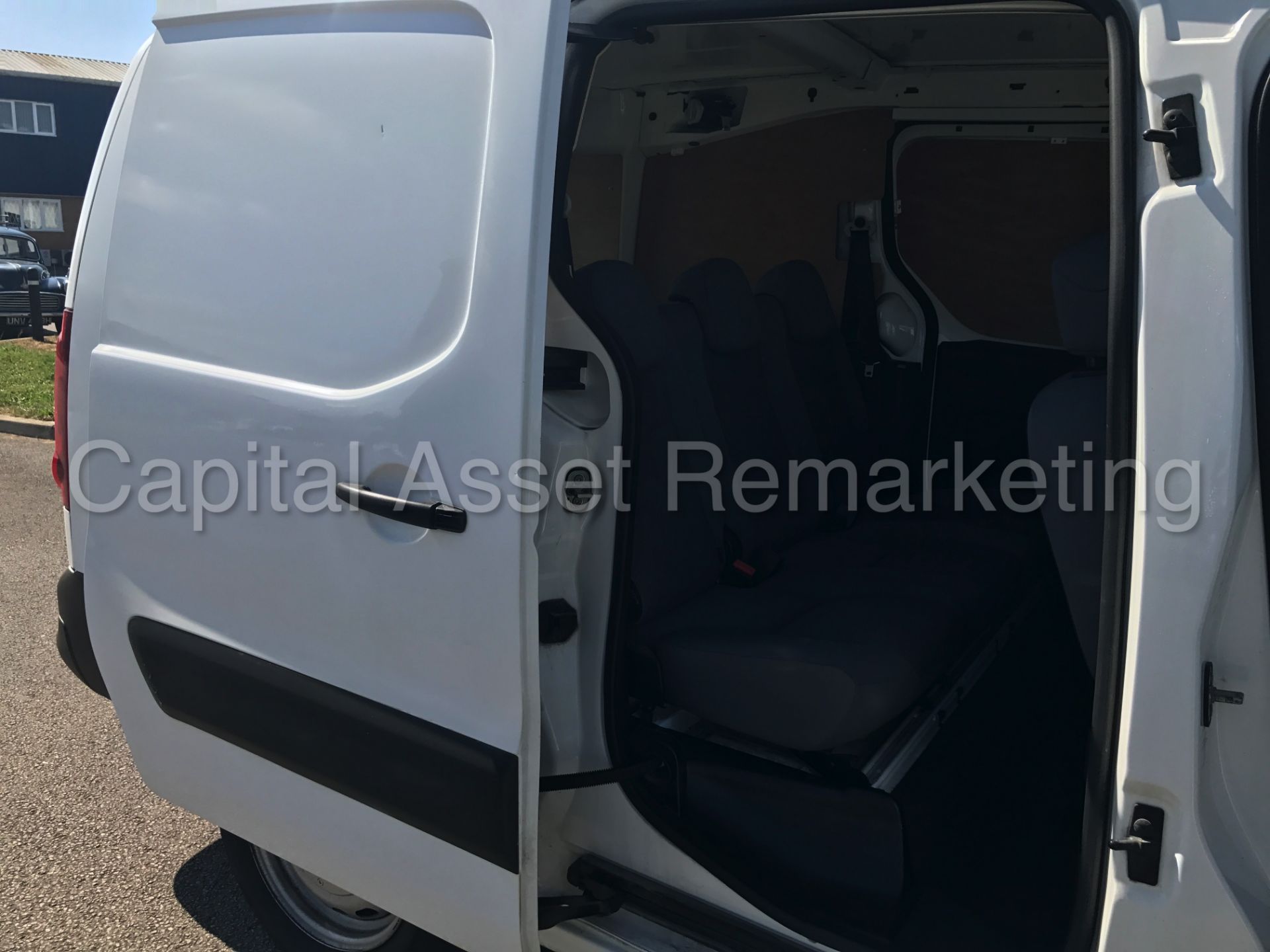 (On Sale) PEUGEOT PARTNER '5 SEATER CREW VAN' (2013) '1.6 HDI - 5 SPEED' (1 OWNER - FULL HISTORY) - Image 15 of 26