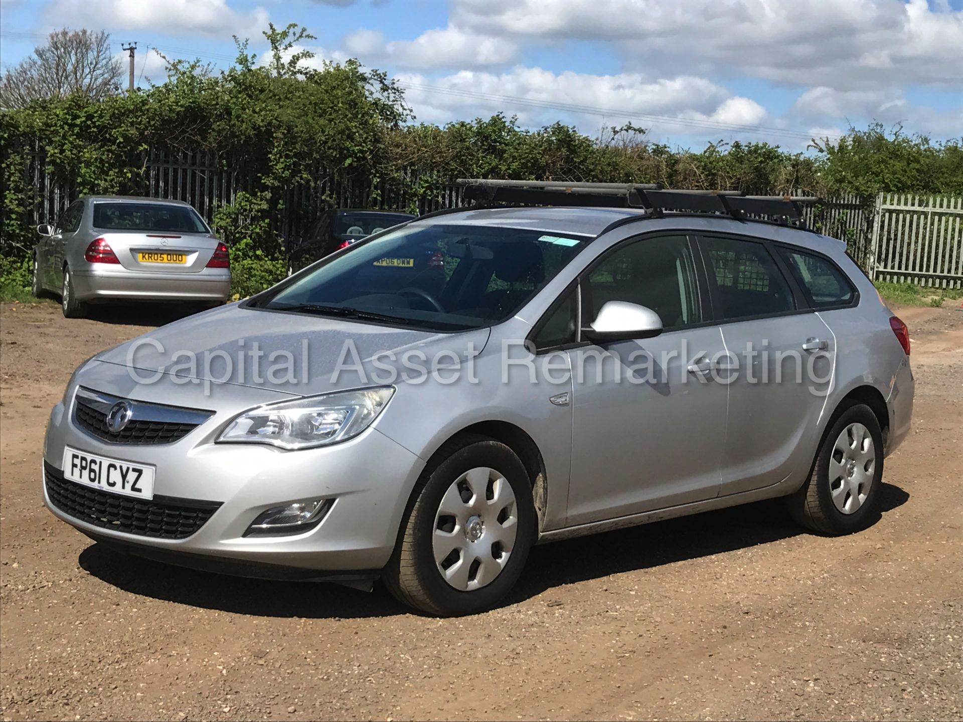 VAUXHALL ASTRA 'EXCLUSIVE' (2012 MODEL) '1.7 CDTI - ECOFLEX - 6 SPEED' **AIR CON** (1 OWNER)