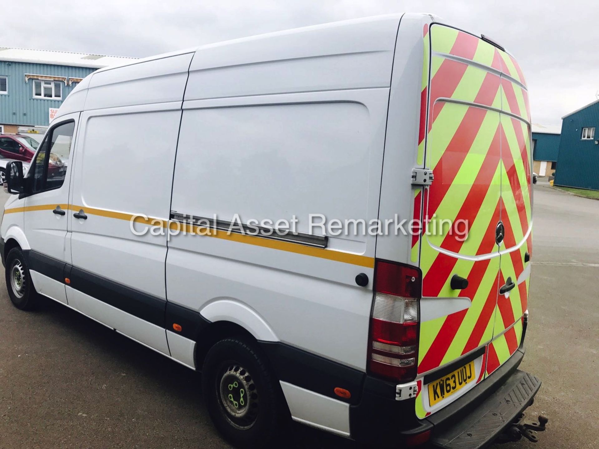 MERCEDES-BENZ SPRINTER 313 CDI 'MWB HI-ROOF' (2014) '130 BHP - 6 SPEED' ( 1 OWNER - FULL HISTORY) - Image 4 of 13