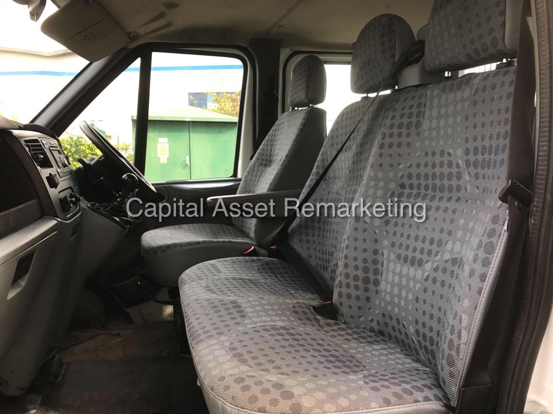 (ON SALE) FORD TRANSIT 125 T350 'D/CAB TIPPER' (2014 MODEL) **LOW MILES** (1 COMPANY OWNER FROM NEW) - Image 14 of 17