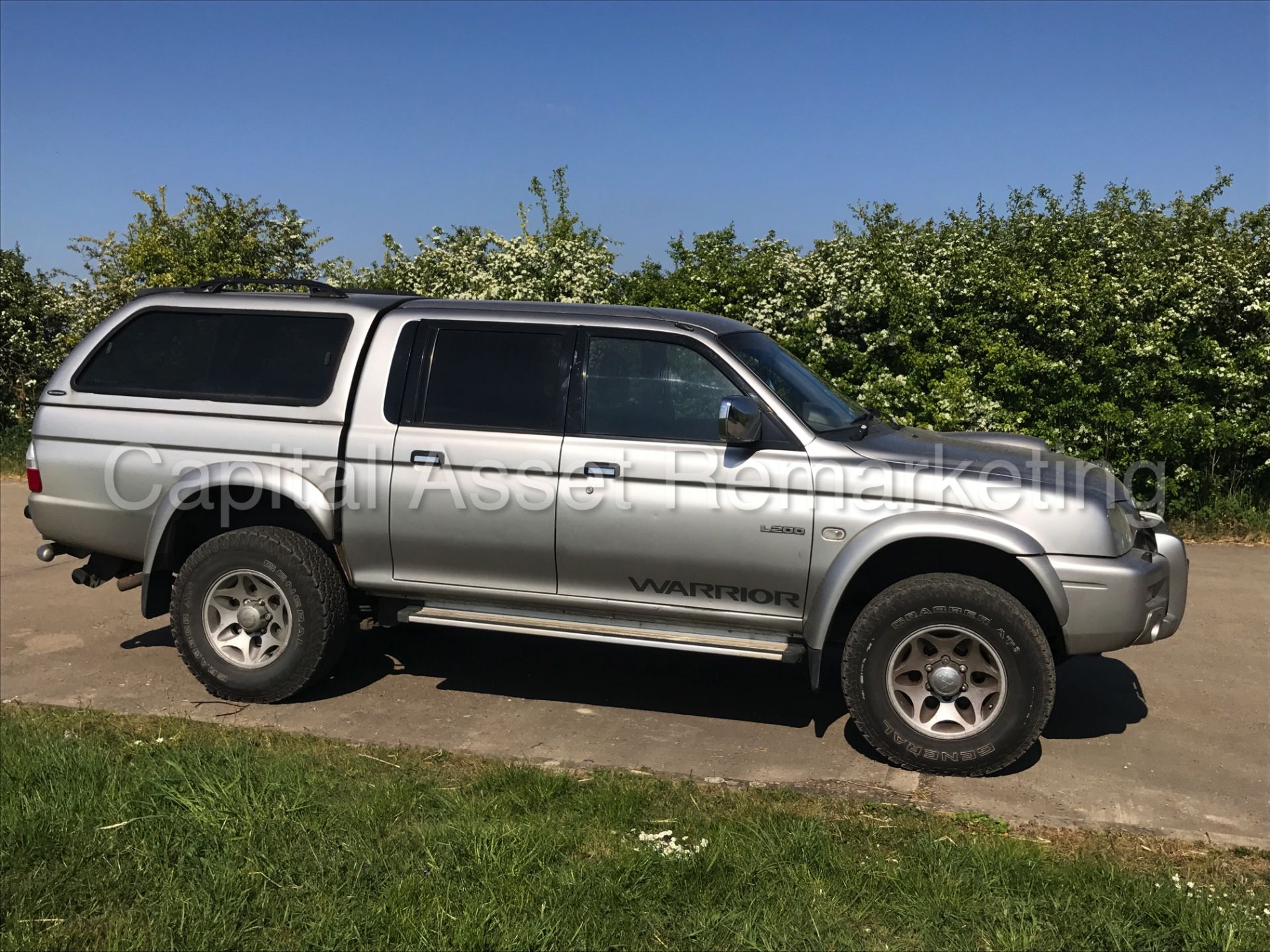 MITSUBISHI L200 'WARRIOR' D/CAB LWB PICK-UP (2004 MODEL) 'LEATHER - AIR CON' (NO VAT - SAVE 20%) - Image 7 of 24