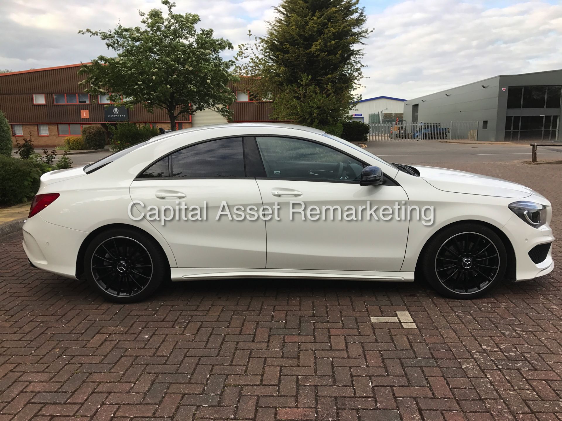 MERCEDES-BENZ CLA 220d 'AMG - NIGHT EDITION' (2015) '7-G AUTO - LEATHER - SAT NAV' *HUGE SPEC* - Image 8 of 24