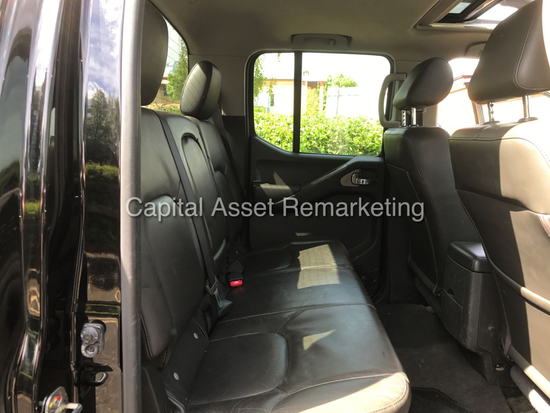 NISSAN NAVARA 2.5DCI "TECNA CONNECT" D/B 4 DOOR (10 REG) FULLY LOADED - NAV - LEATHER - SUN ROOF - Image 16 of 16