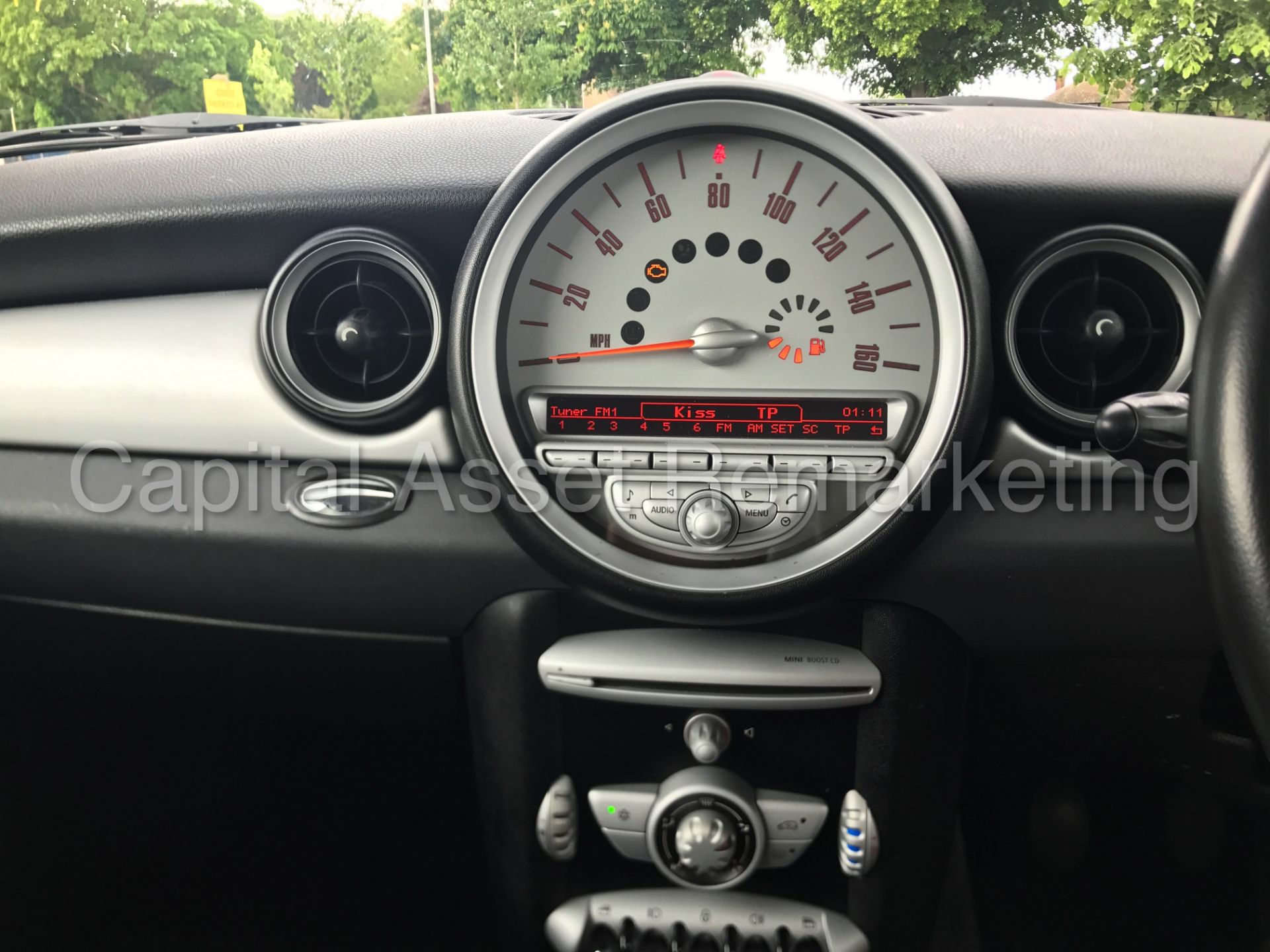 (On Sale) MINI COOPER '3 DOOR HATCHBACK' (2010 MODEL) 1.6 - 6 SPEED - STOP/START - AIR CON' (NO VAT) - Image 23 of 25