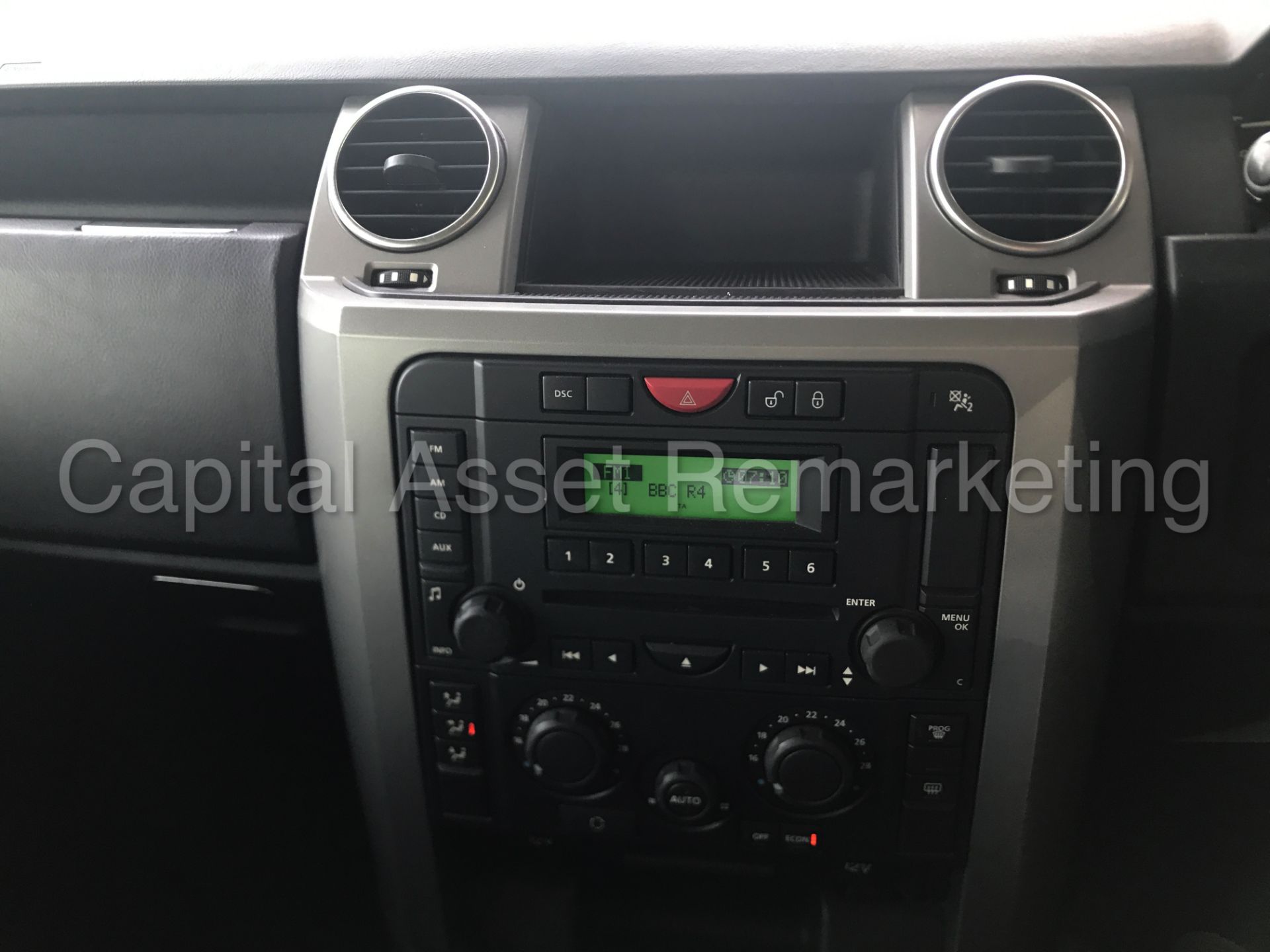 (On Sale) LAND ROVER DISCOVERY 3 (2009) 2.7 TDV6 - AUTO - 7 SEATER - AIR SUSPENSION (NO VAT) - Image 26 of 29