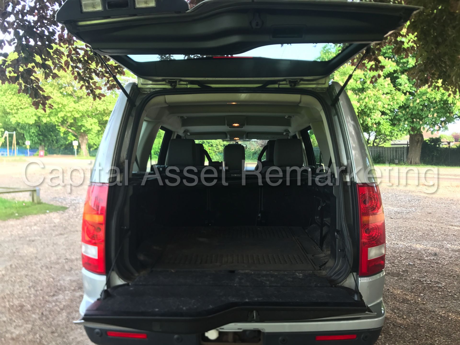 (On Sale) LAND ROVER DISCOVERY 3 (2009) 2.7 TDV6 - AUTO - 7 SEATER - AIR SUSPENSION (NO VAT) - Image 18 of 29