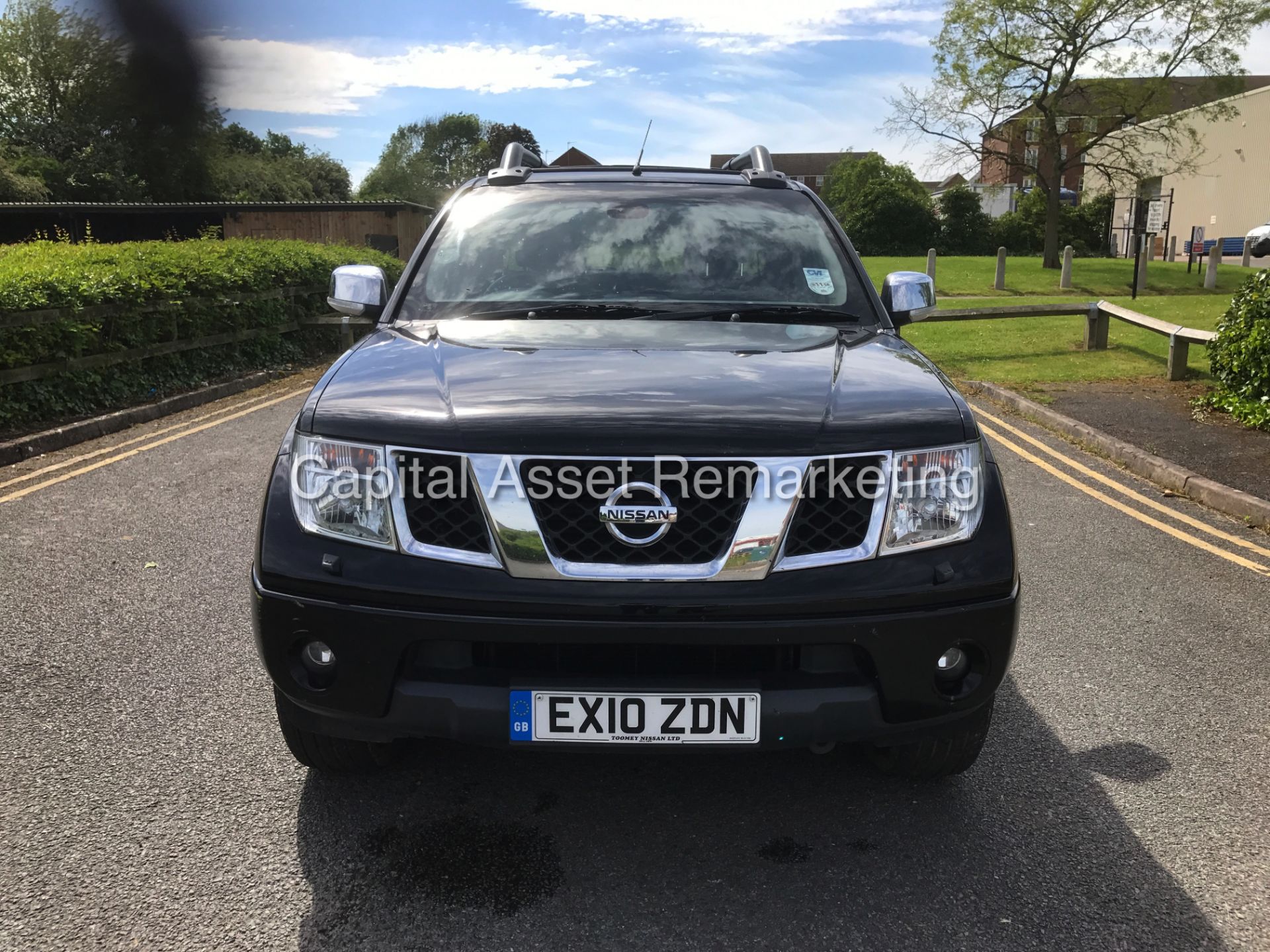 NISSAN NAVARA 2.5DCI "TECNA CONNECT" D/B 4 DOOR (10 REG) FULLY LOADED - NAV - LEATHER - SUN ROOF - Image 3 of 16