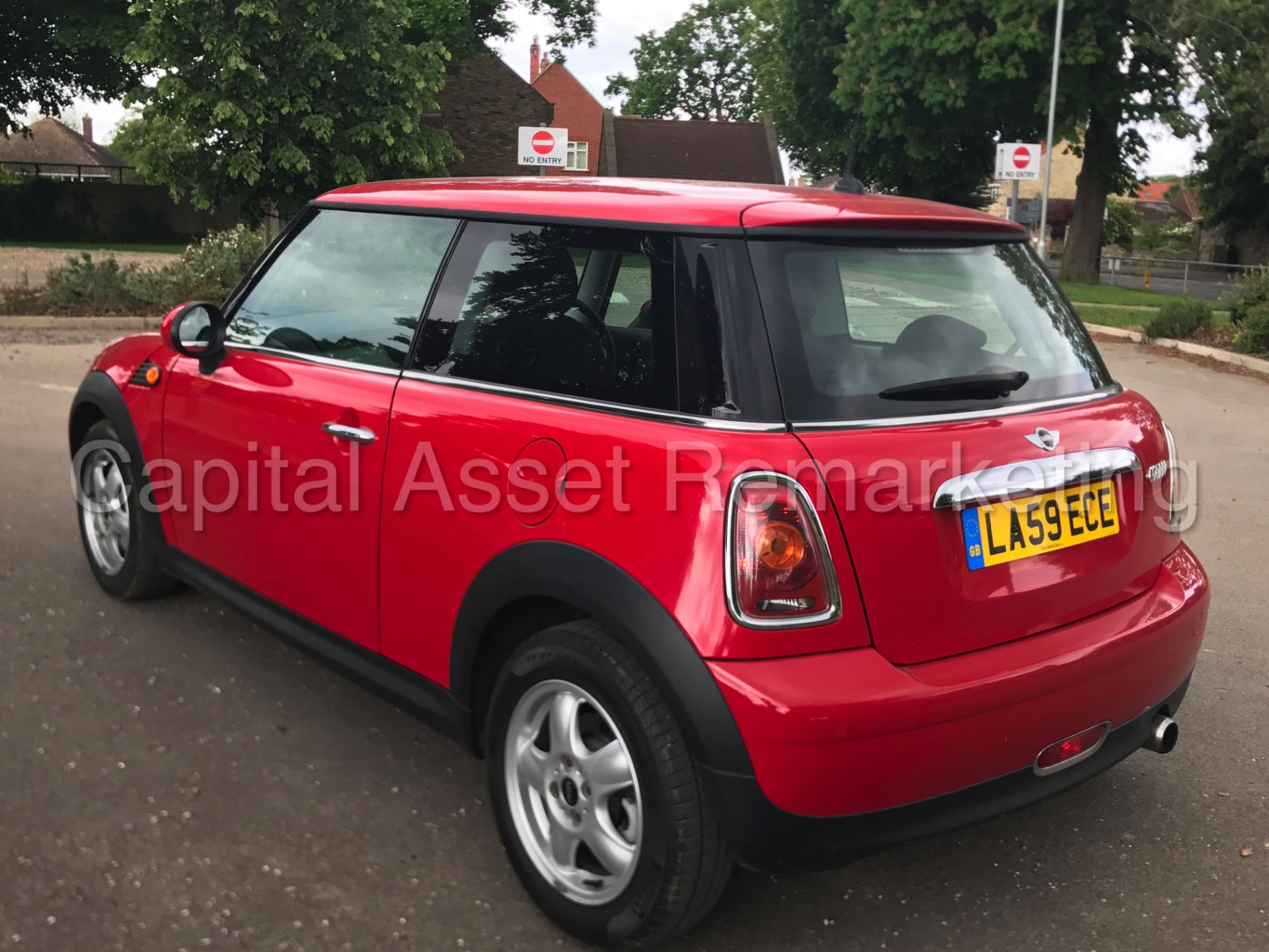 (On Sale) MINI COOPER '3 DOOR HATCHBACK' (2010 MODEL) 1.6 - 6 SPEED - STOP/START - AIR CON' (NO VAT) - Image 6 of 25