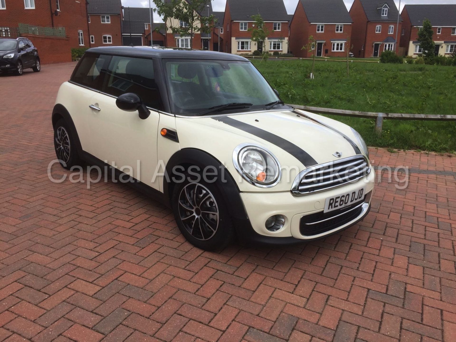 ON SALE MINI COOPER D (2011 MODEL) 1.6 DIESEL-6 SPEED -STOP/START -AIR CON -PAN ROOF' (NO VAT)