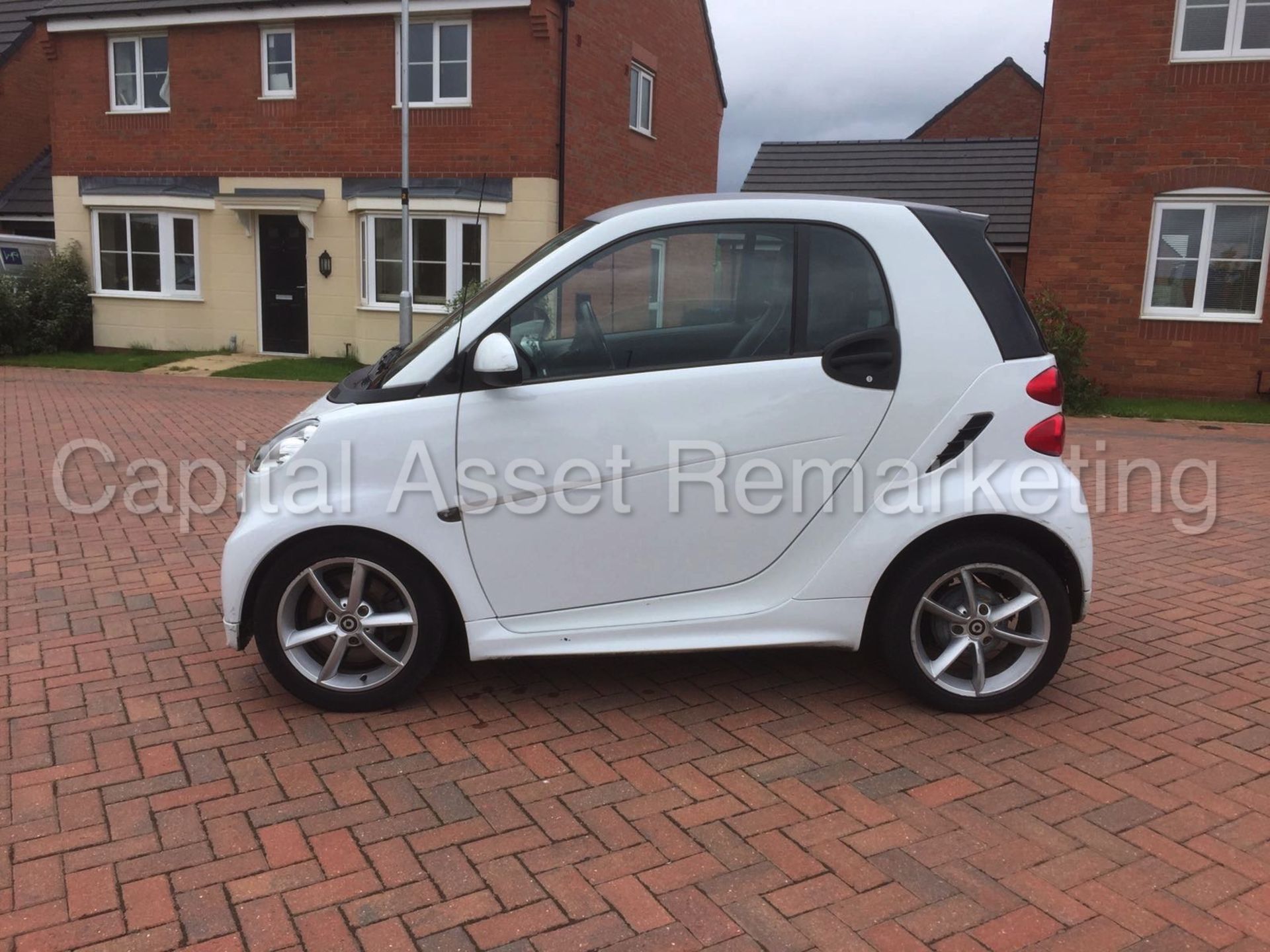 SMART FORTWO 1.0 PETROL "MHD" AUTO - 14 REG - 1 OWNER - AIR CON - ELEC PACK - GREAT SPEC - WOW!!! - Image 4 of 16