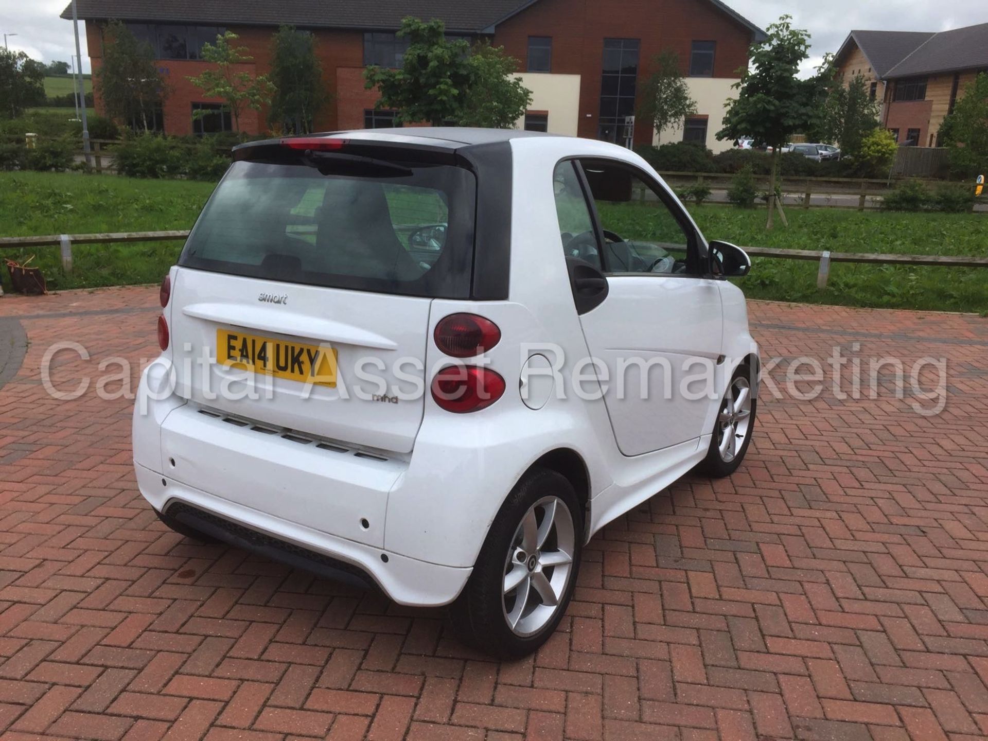 SMART FORTWO 1.0 PETROL "MHD" AUTO - 14 REG - 1 OWNER - AIR CON - ELEC PACK - GREAT SPEC - WOW!!! - Image 7 of 16