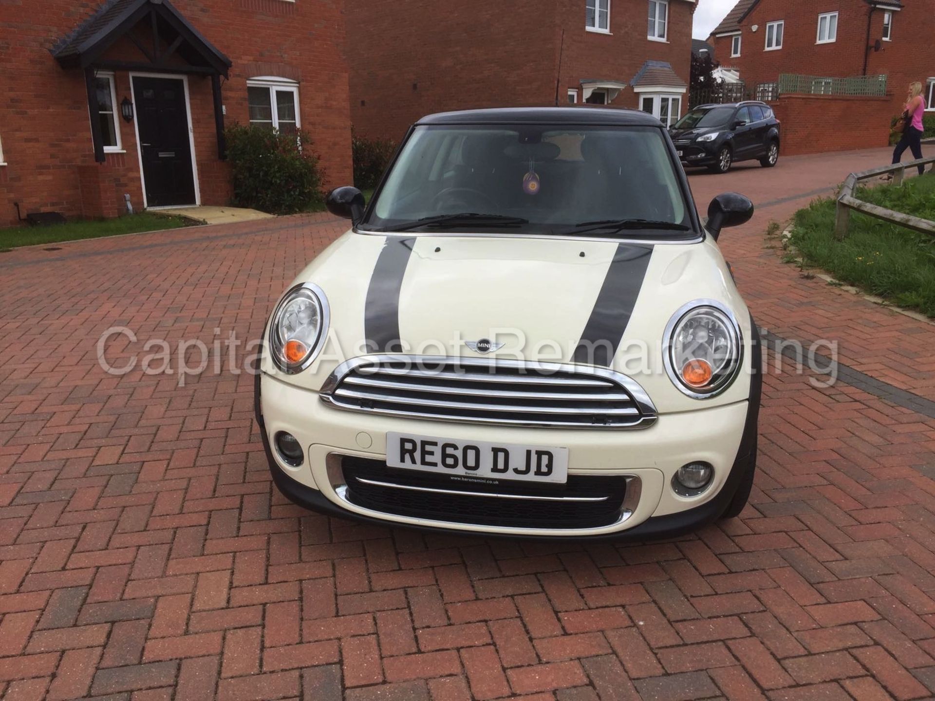 ON SALE MINI COOPER D (2011 MODEL) 1.6 DIESEL-6 SPEED -STOP/START -AIR CON -PAN ROOF' (NO VAT) - Image 2 of 13