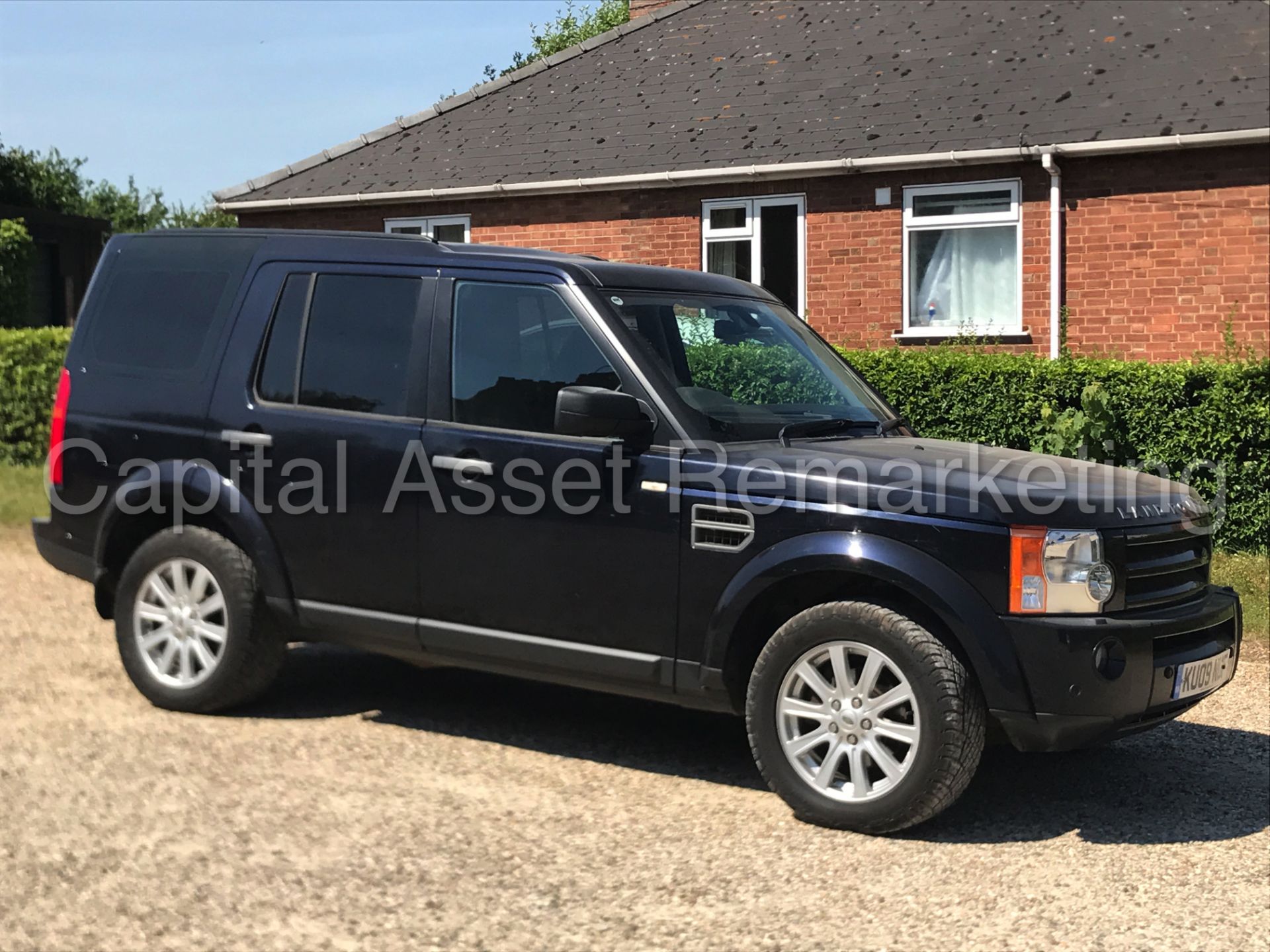 LAND ROVER DISCOVERY 3 'SE' (2009) '2.7 TDV6 - AUTO - LEATHER - SAT NAV - 7 SEATER' (NO VAT) - Image 8 of 31