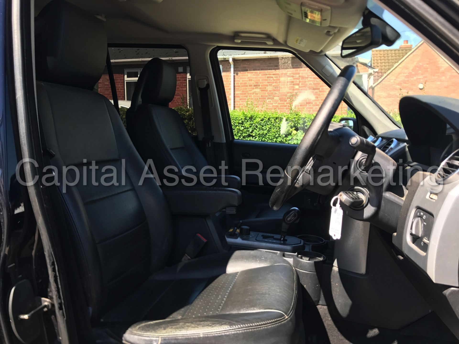 LAND ROVER DISCOVERY 3 'SE' (2009) '2.7 TDV6 - AUTO - LEATHER - SAT NAV - 7 SEATER' (NO VAT) - Image 18 of 31