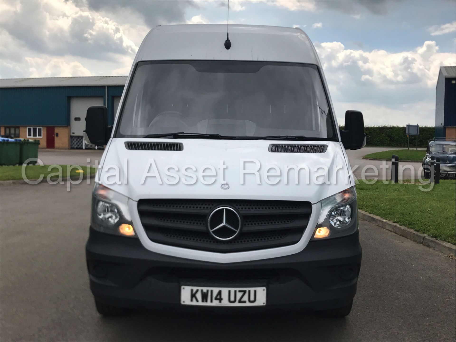 MERCEDES-BENZ SPRINTER 313 CDI 'MWB HI-ROOF' (2014) '130 BHP - 6 SPEED' (1 COMPANY OWNER FROM NEW) - Image 10 of 22