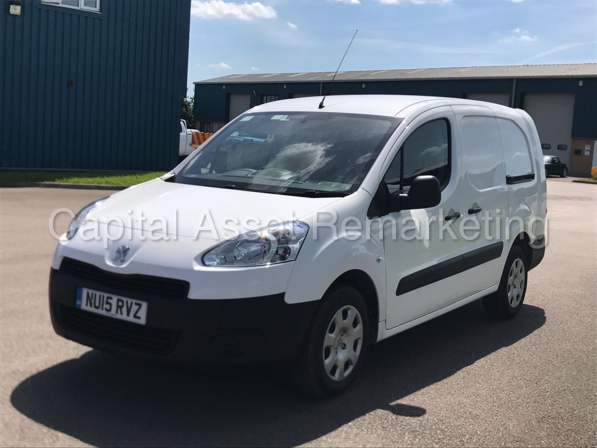 PEUGEOT PARTNER LWB '5 SEATER CREW VAN' (2015 - 15 REG) '1.6 HDI - 5 SPEED' (1 OWNER - FULL HISTORY) - Image 5 of 30