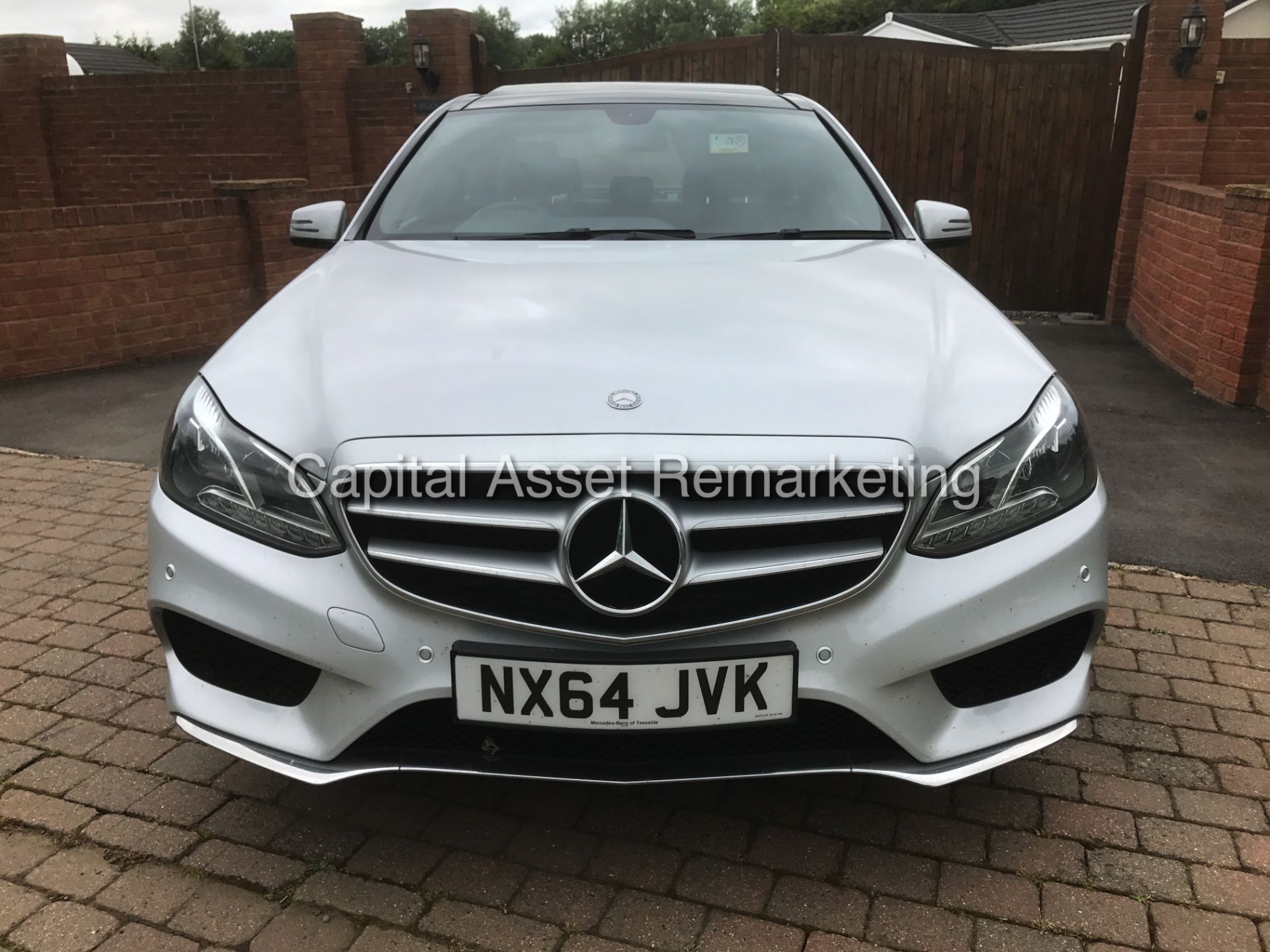 MERCEDES E220CDI "AMG SPORT EDITION" 7G AUTO (2015 MODEL) PAN ROOF - SAT NAV - LEATHER- FULLY LOADED - Image 3 of 28