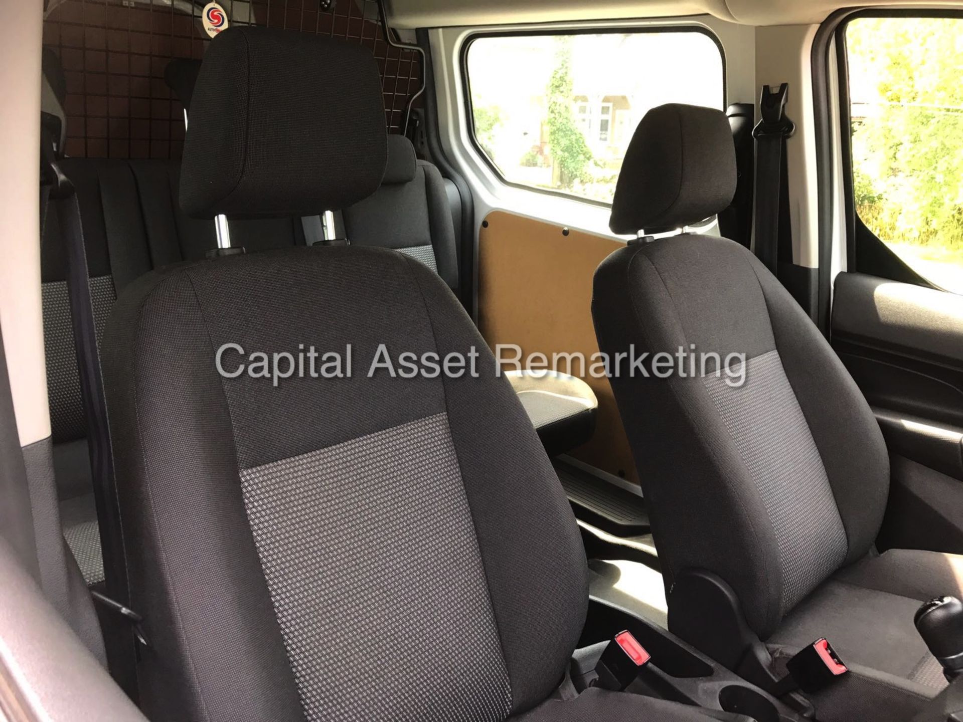 FORD TRANSIT CONNECT 1.6TDCI "DUELINER / COMBI VAN - 5 SEATER - NEW SHAPE - FSH - 1 OWNER - WOW!!! - Image 15 of 16