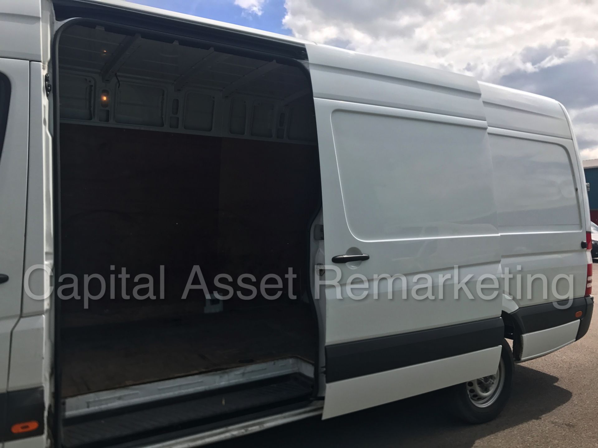 MERCEDES-BENZ SPRINTER 313 CDI 'LWB HI-ROOF' (2014 MODEL) '130 BHP' (1 OWNER - FULL HISTORY) - Image 14 of 23