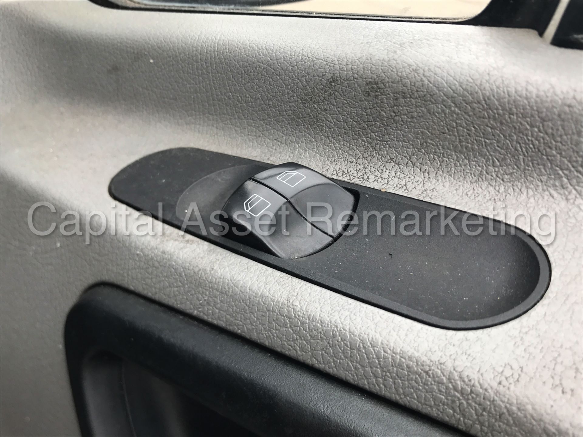 MERCEDES-BENZ SPRINTER 313 CDI 'MWB HI-ROOF' (2014) '130 BHP - 6 SPEED' (1 COMPANY OWNER FROM NEW) - Image 18 of 22