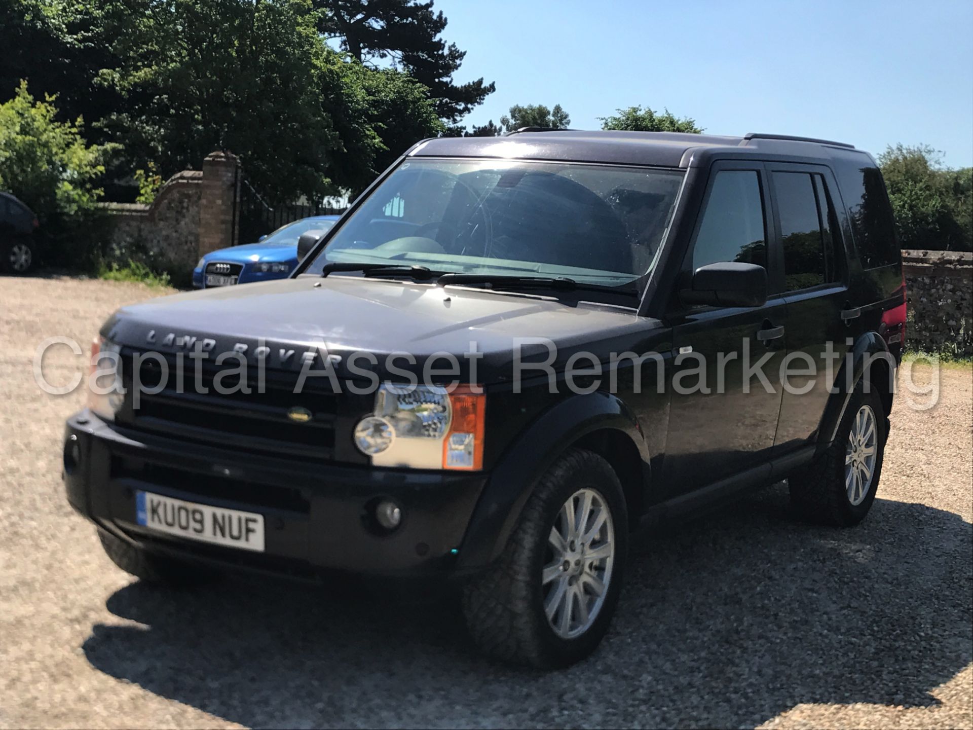 LAND ROVER DISCOVERY 3 'SE' (2009) '2.7 TDV6 - AUTO - LEATHER - SAT NAV - 7 SEATER' (NO VAT) - Image 2 of 31