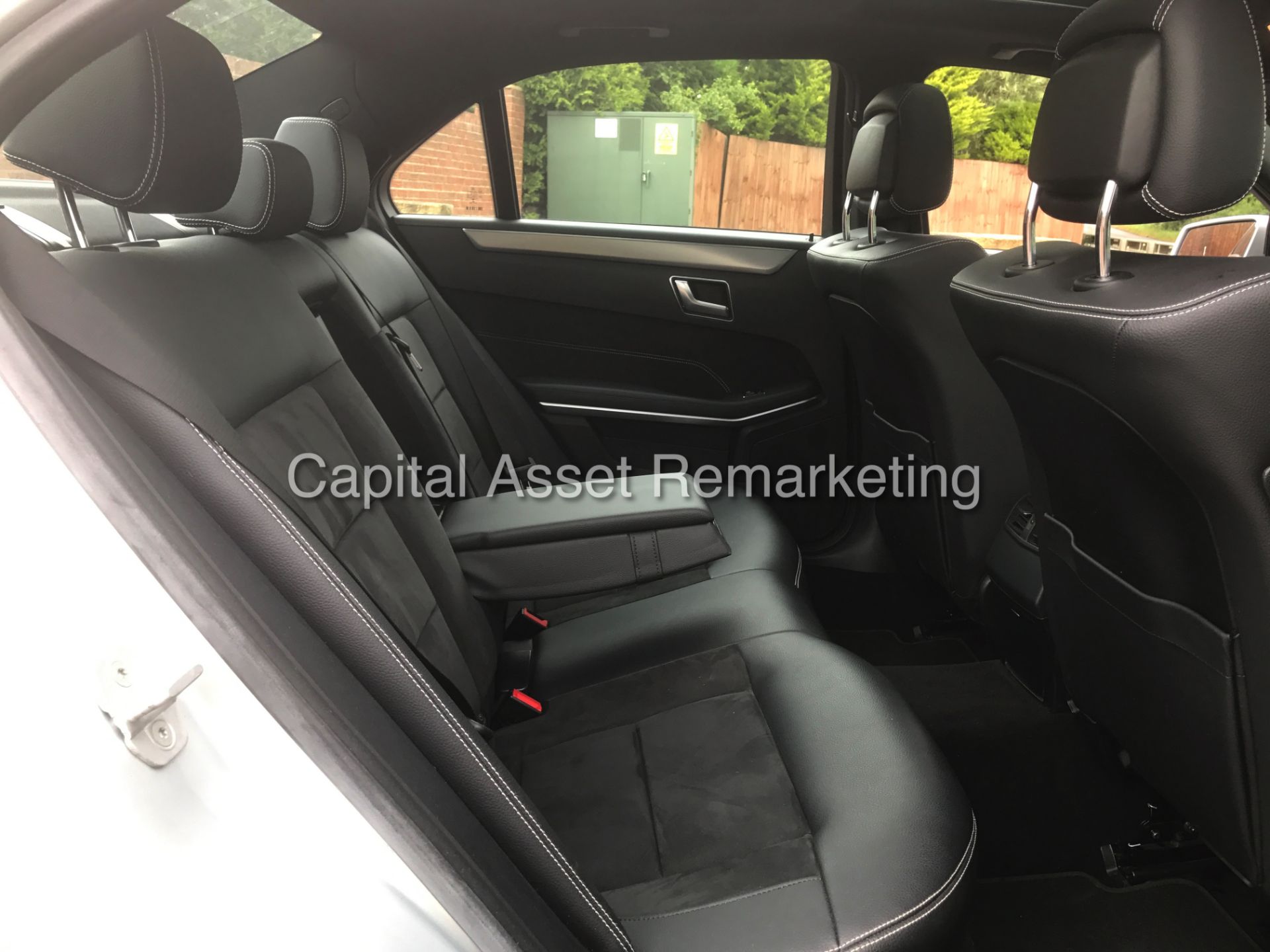 MERCEDES E220CDI "AMG SPORT EDITION" 7G AUTO (2015 MODEL) PAN ROOF - SAT NAV - LEATHER- FULLY LOADED - Image 26 of 28