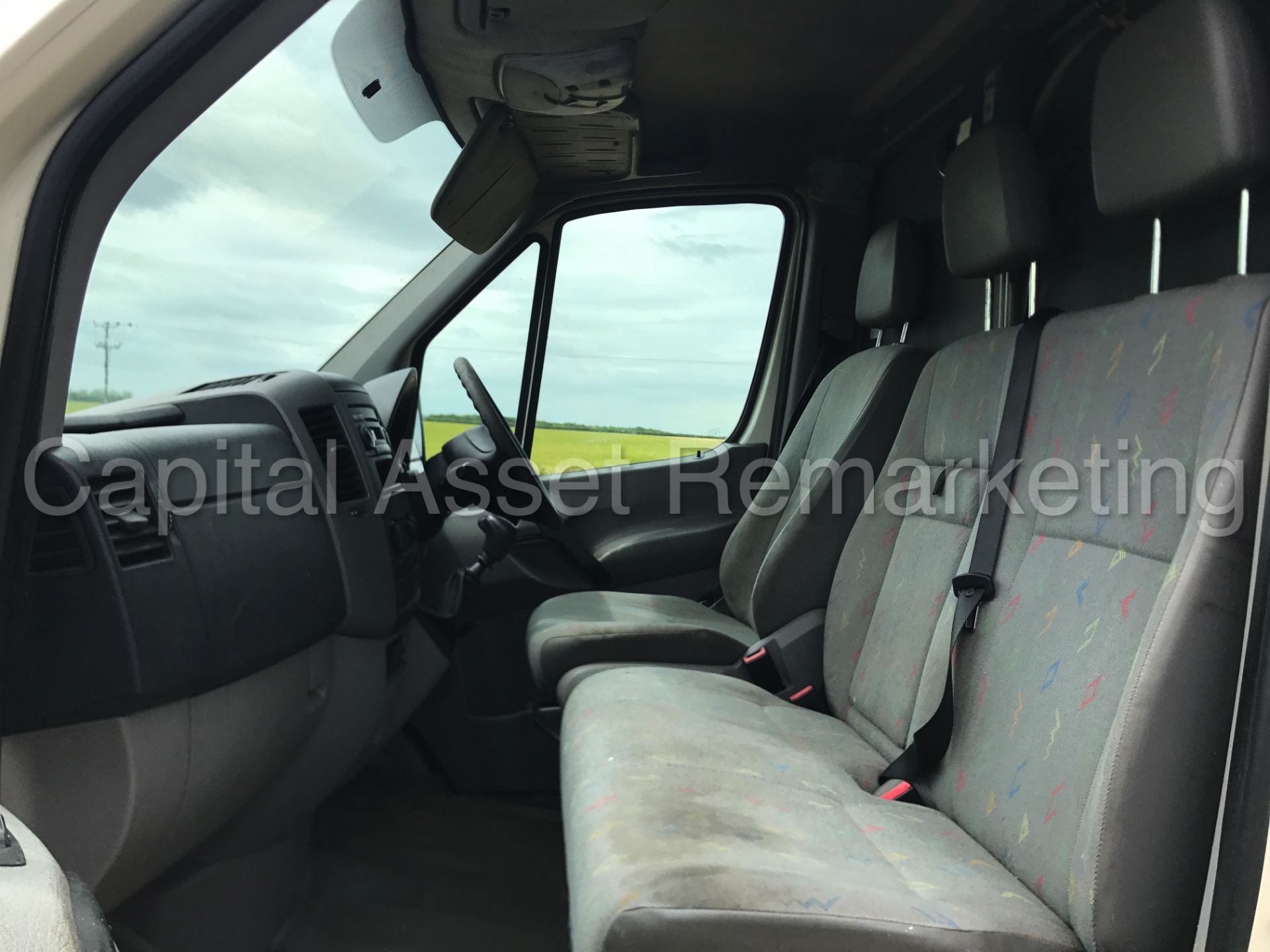 VOLKSWAGEN CRAFTER CR35 109 'LWB HI-ROOF' (2007) 'FRIDGE / FREEZER VAN' *OVER-NIGHT STANDBY* NO VAT - Image 13 of 22