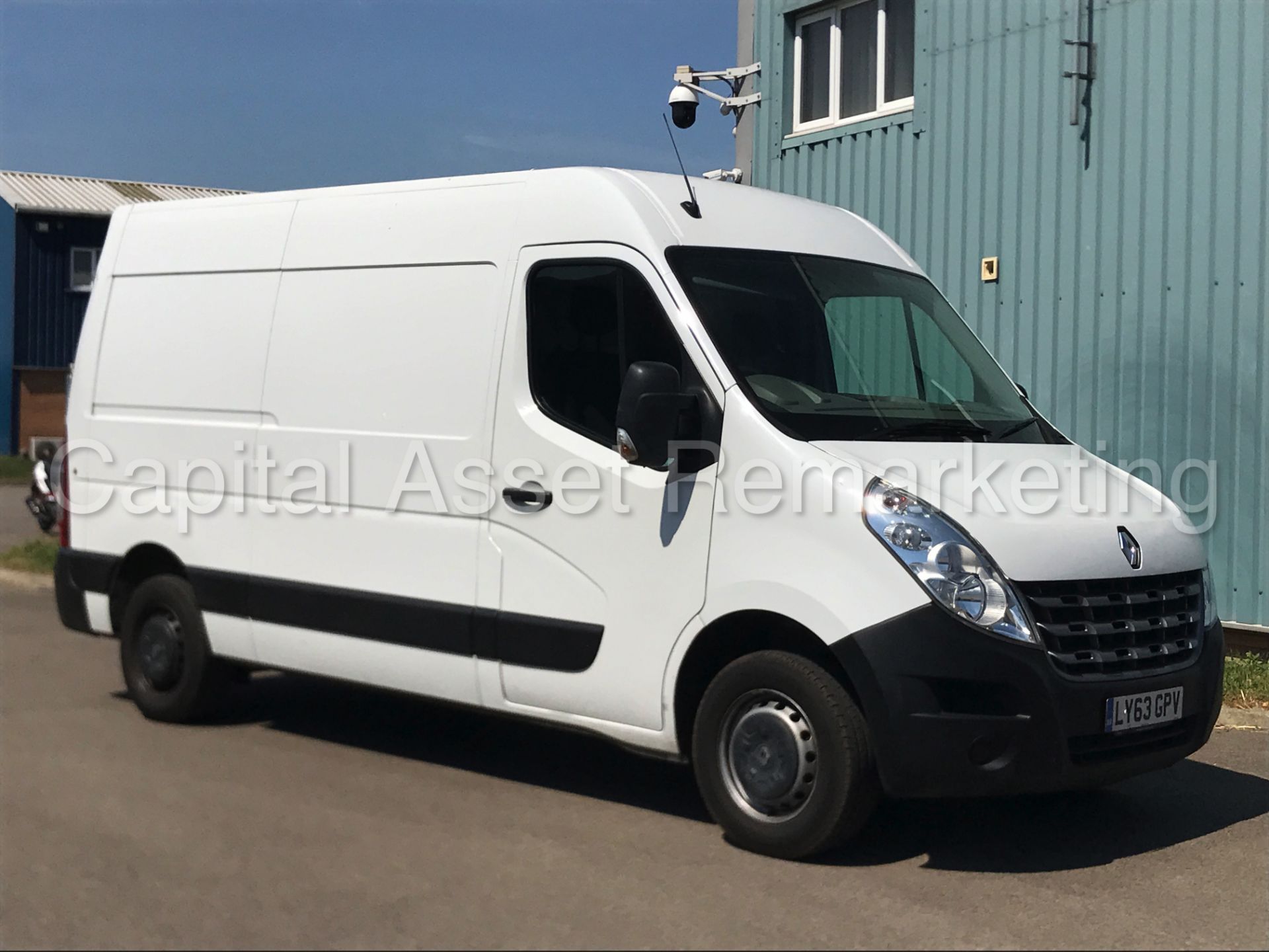 RENAULT MASTER MM35 'MWB HI-ROOF' (2014 MODEL) '2.3 DCI - 100 PS - 6 SPEED' *SAT NAV* (1 OWNER)