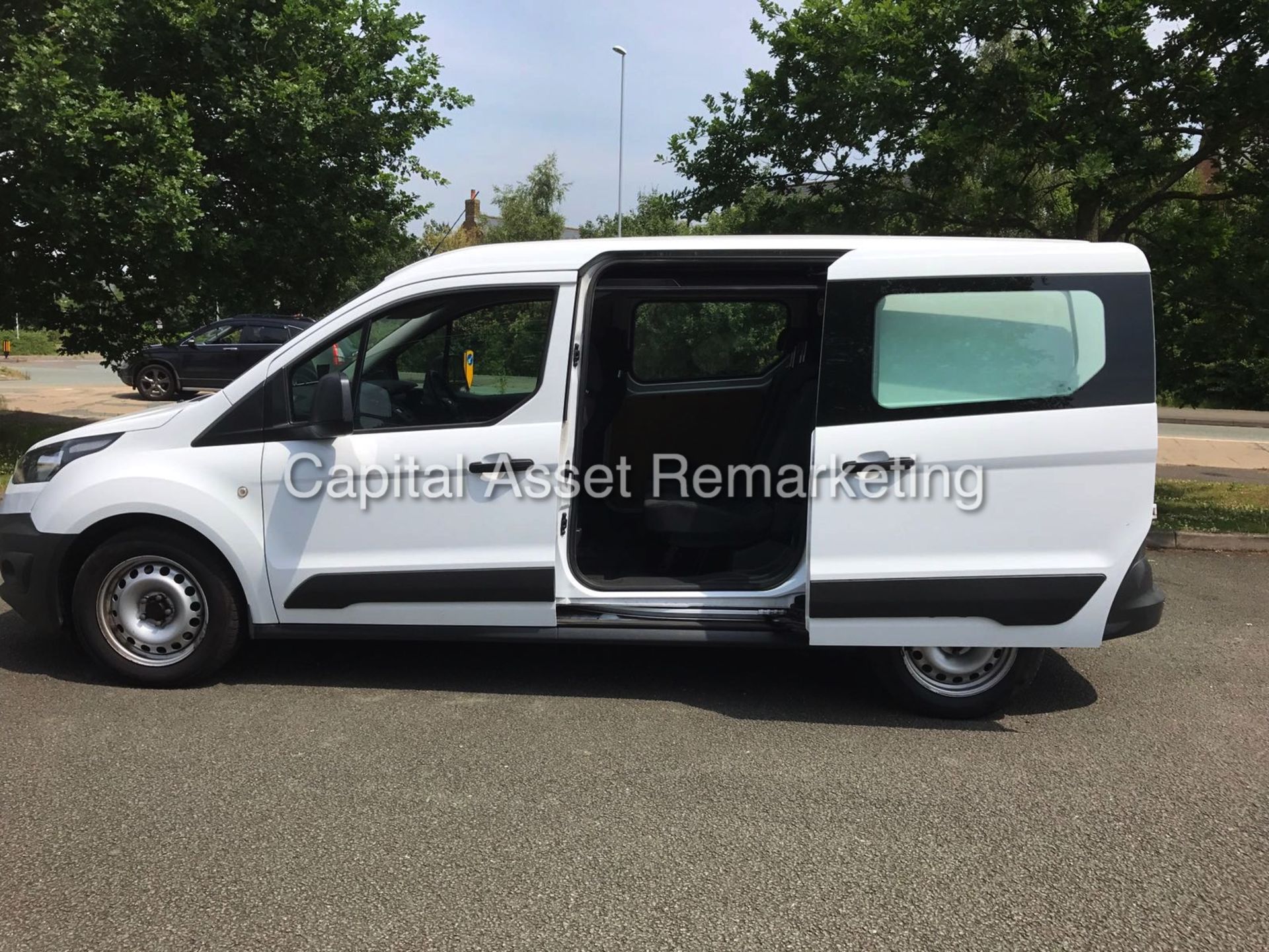 FORD TRANSIT CONNECT 1.6TDCI "DUELINER / COMBI VAN - 5 SEATER - NEW SHAPE - FSH - 1 OWNER - WOW!!! - Image 8 of 16