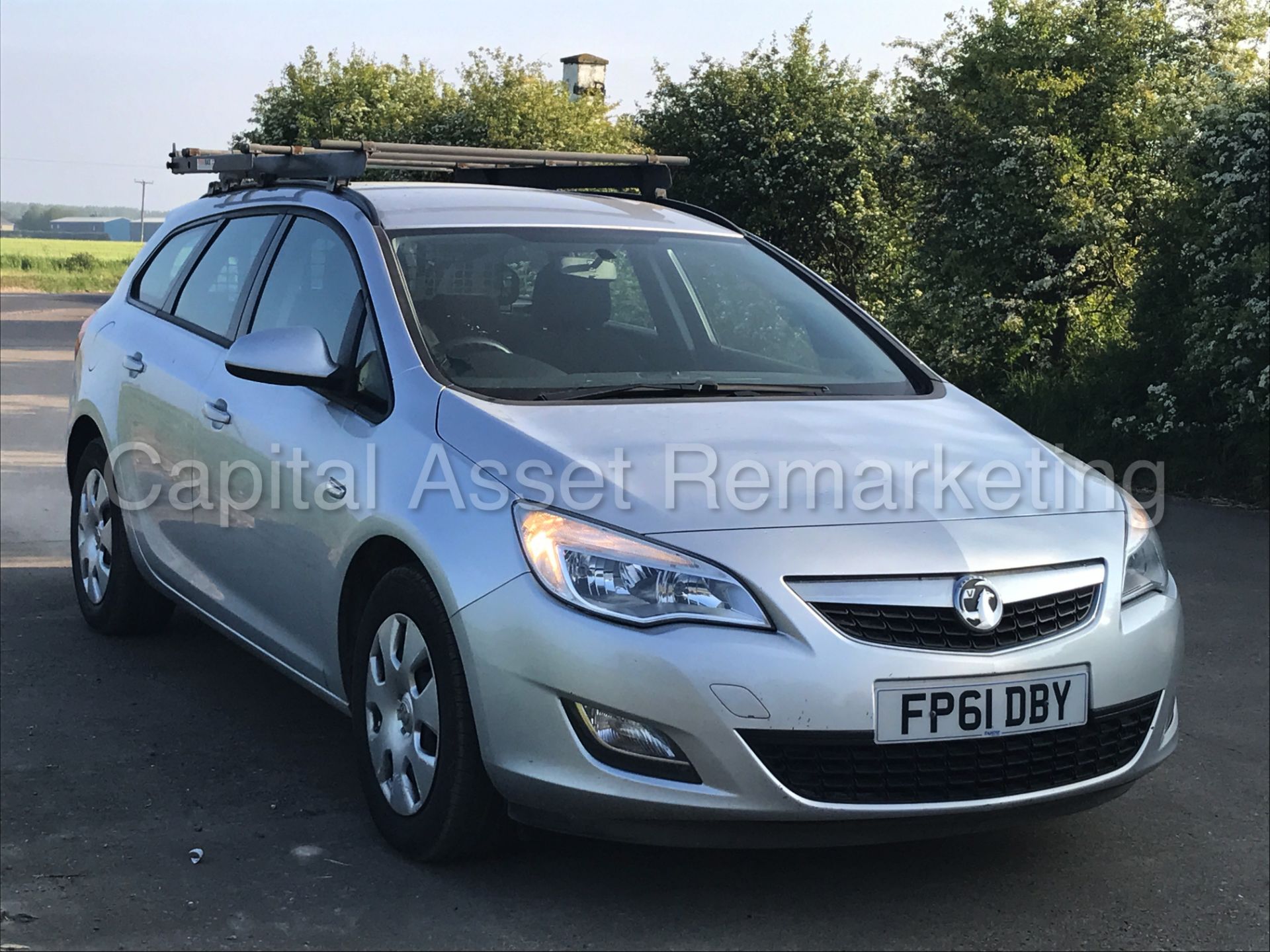 VAUXHALL ASTRA 'EXCLUSIVE' (2012 MODEL) '1.7 CDTI - ECOFLEX - 6 SPEED' **AIR CON** (1 OWNER) - Bild 8 aus 25