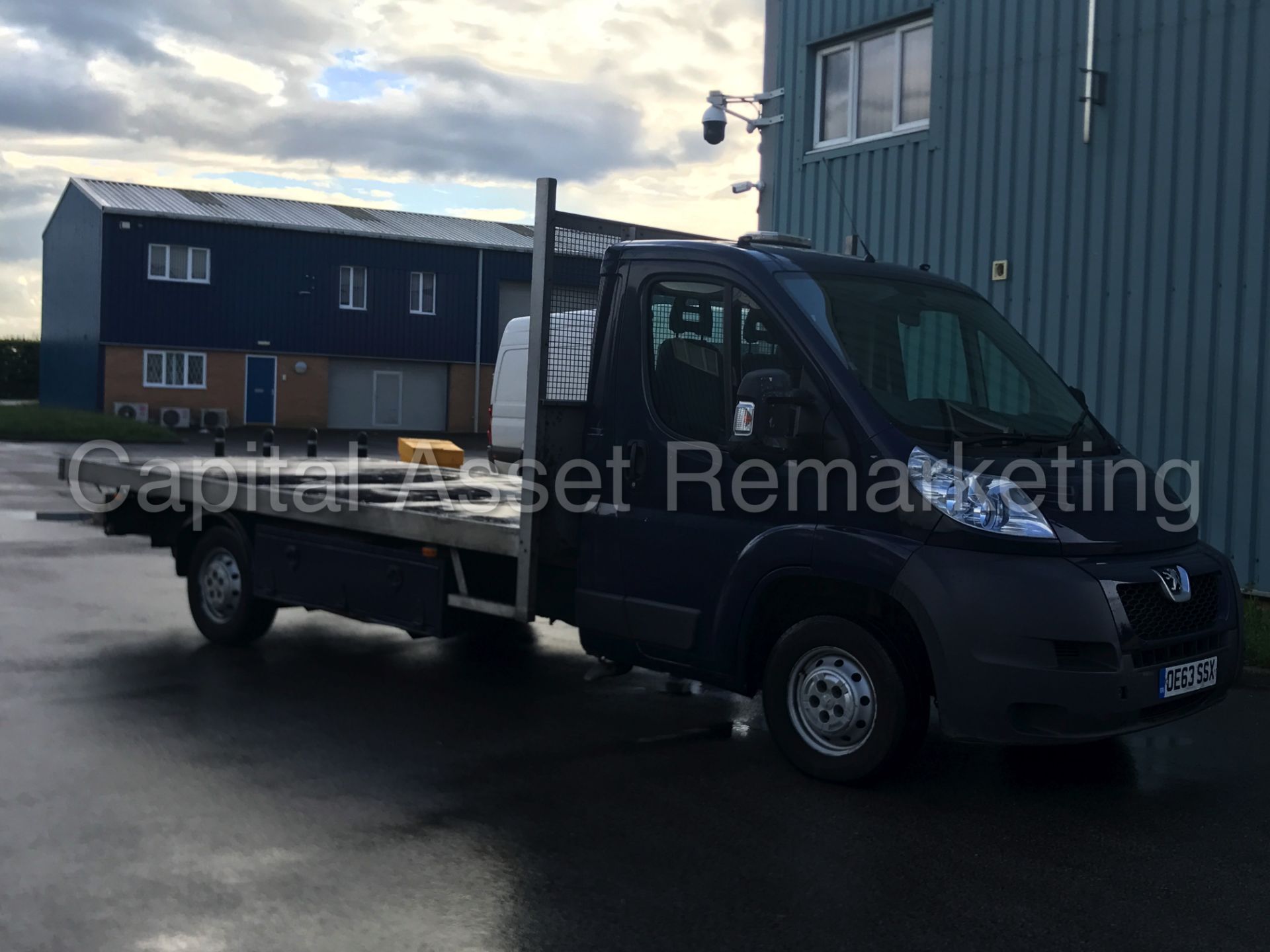 PEUGEOT BOXER 'L3 LWB - 13 FT FLATBED' (2014 MODEL) 2.2 HDI - 130 BHP - 6 SPEED' (1 COMPANY OWNER) - Image 8 of 21