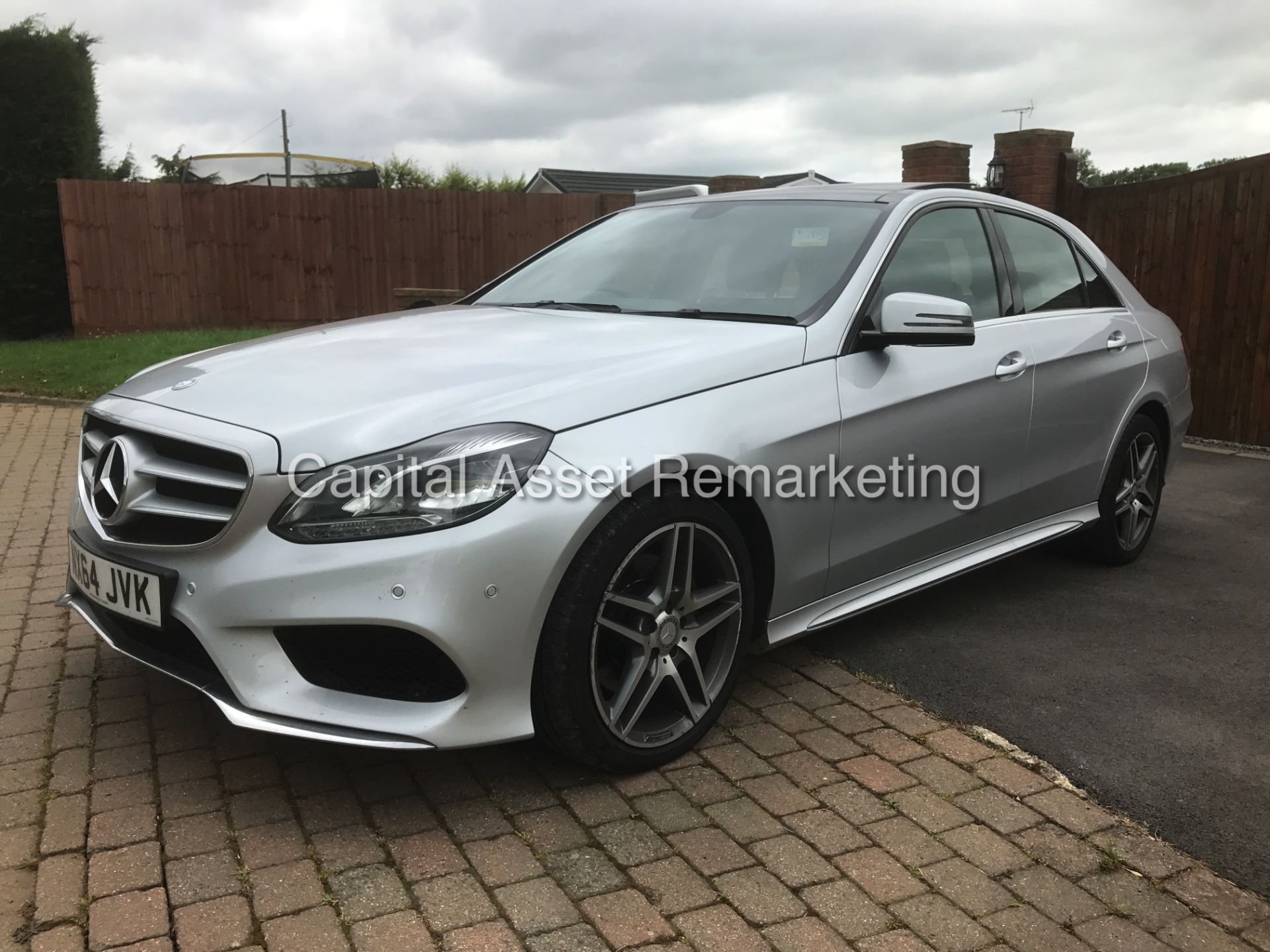 MERCEDES E220CDI "AMG SPORT EDITION" 7G AUTO (2015 MODEL) PAN ROOF - SAT NAV - LEATHER- FULLY LOADED - Image 4 of 28