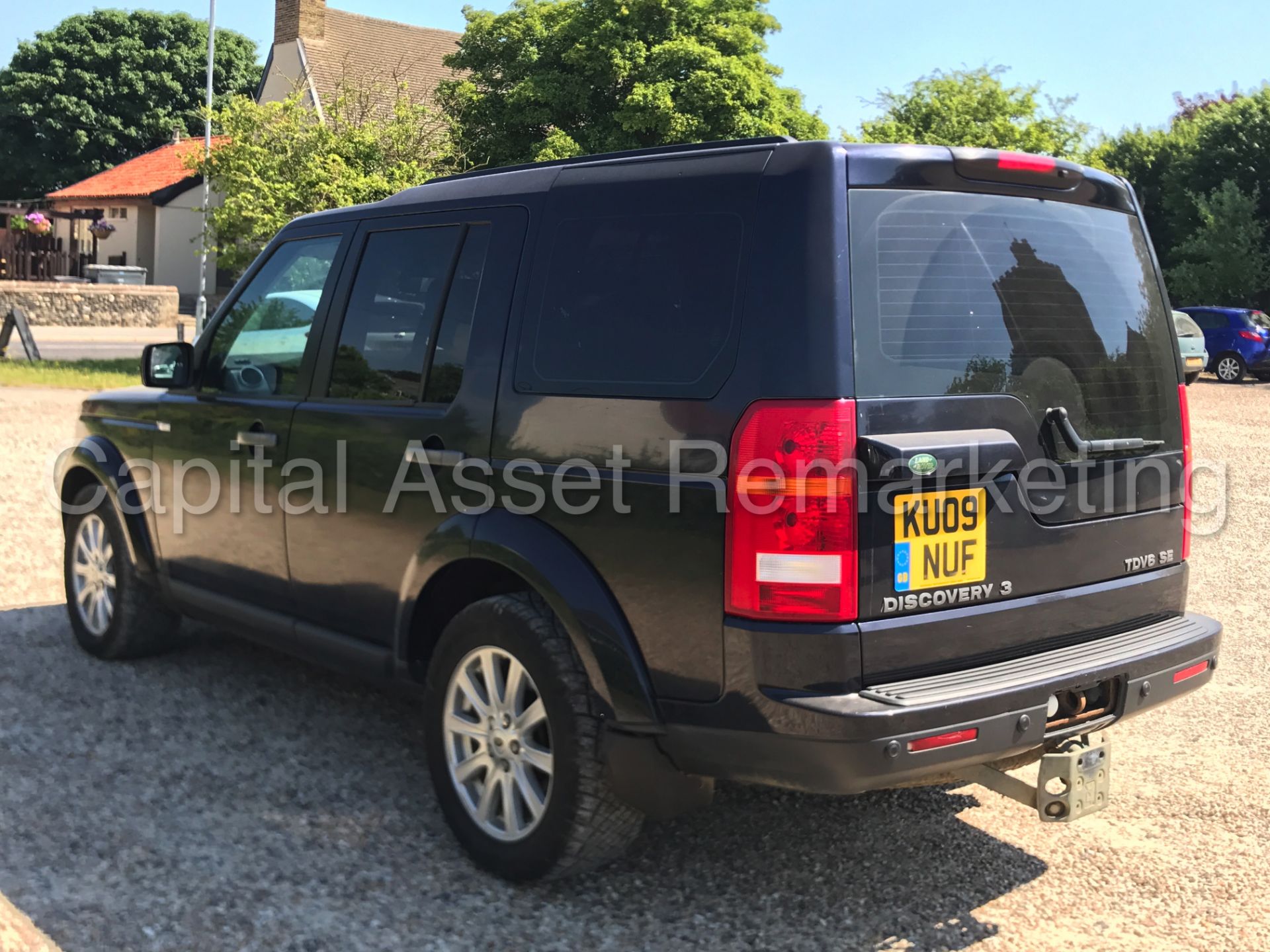 LAND ROVER DISCOVERY 3 'SE' (2009) '2.7 TDV6 - AUTO - LEATHER - SAT NAV - 7 SEATER' (NO VAT) - Image 4 of 31